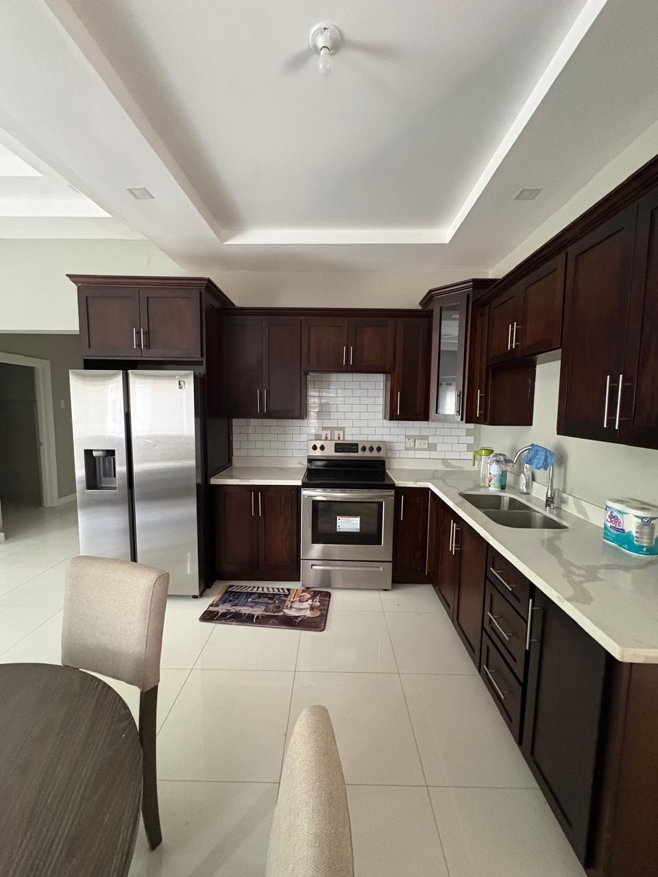 Apartment For Rent: COOLSHADE DRIVE, Kingston 19 | $190,000 photo 4