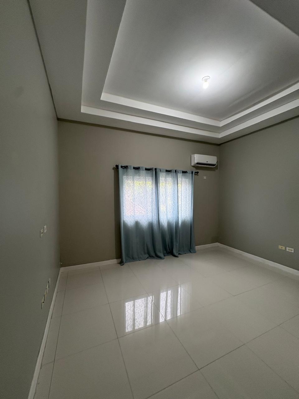 Apartment For Rent: COOLSHADE DRIVE, Kingston 19 | $190,000 photo 9