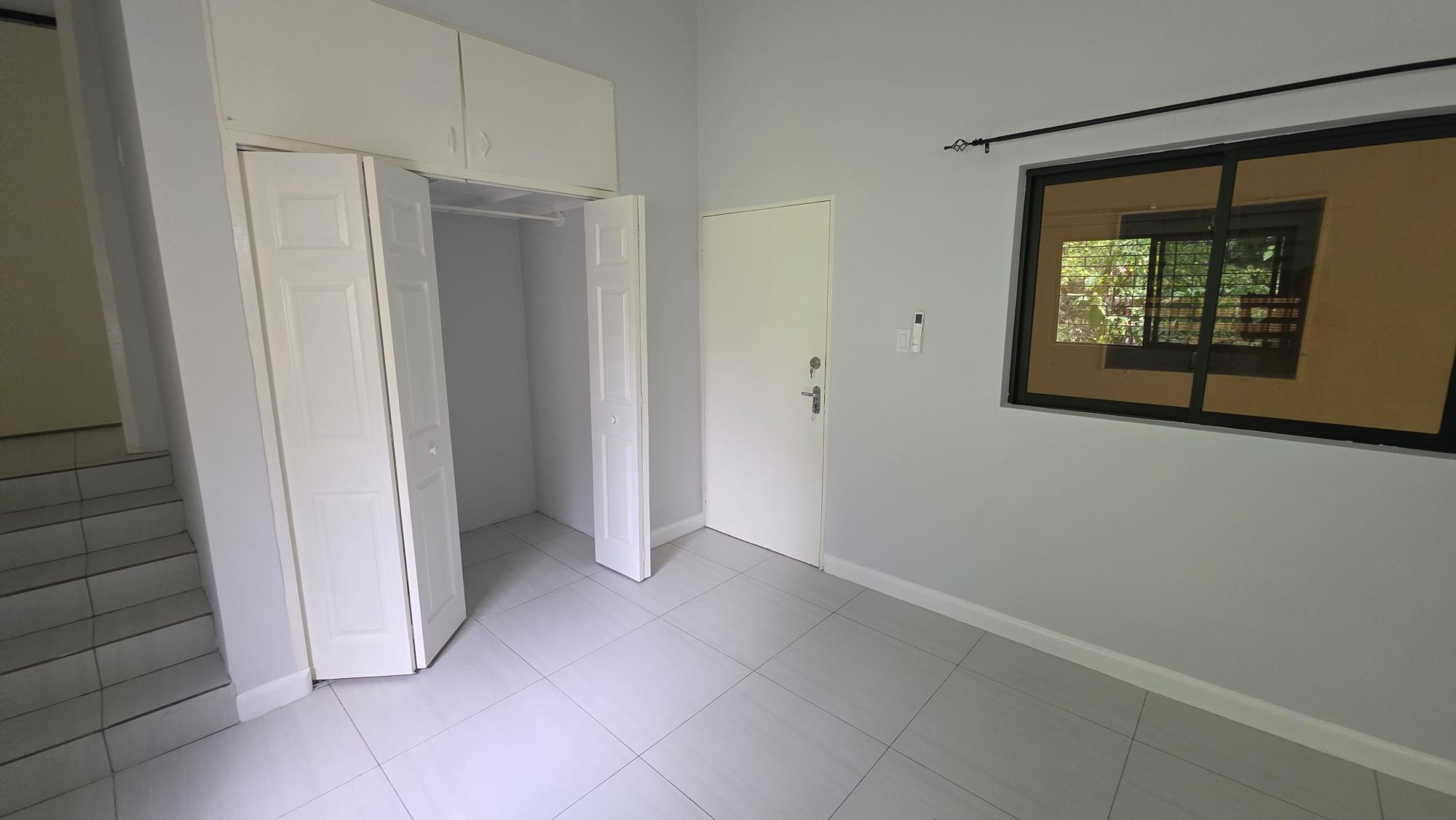 Apartment For Rent: HOPEDALE AVENUE, KINGSTON, Kingston 6 | $150,000 photo 5