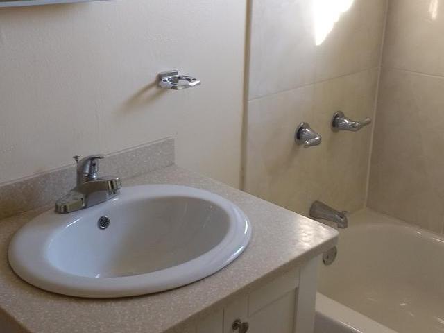 House For Rent: NEW HARBOUR VILLAGE 3, Old Harbour | $75,000 photo 6