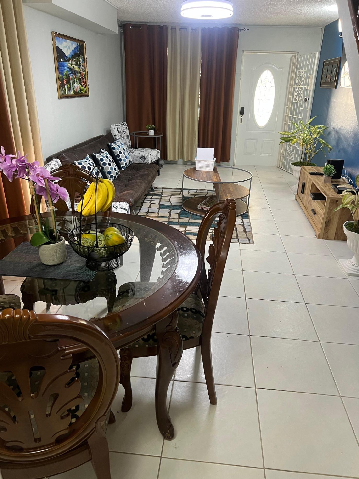 Townhouse For Rent: CEDAR CRESCENT, BRIDGEVIE, Bridgeview | $200,000 photo 4