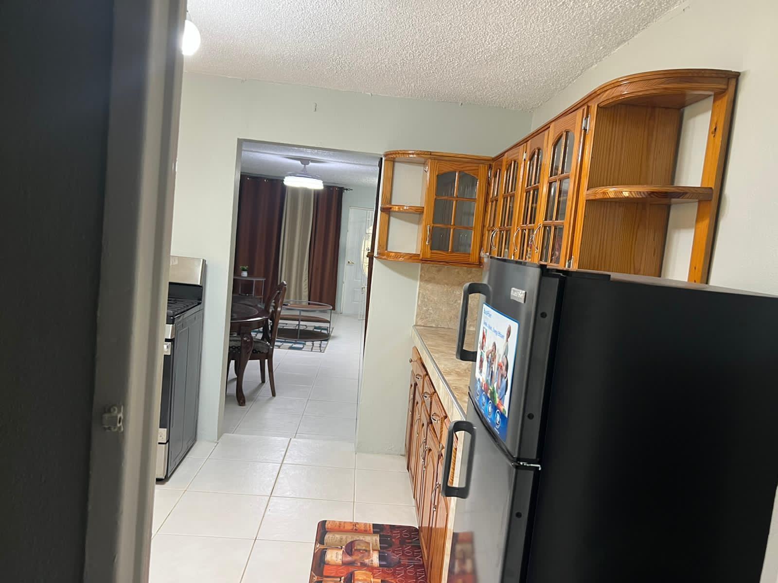 Townhouse For Rent: CEDAR CRESCENT, BRIDGEVIE, Bridgeview | $200,000 photo 7