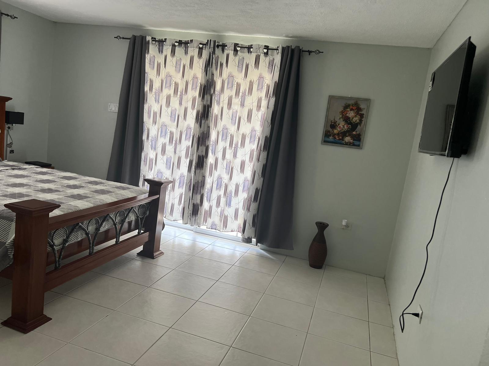 Townhouse For Rent: CEDAR CRESCENT, BRIDGEVIE, Bridgeview | $200,000 photo 9