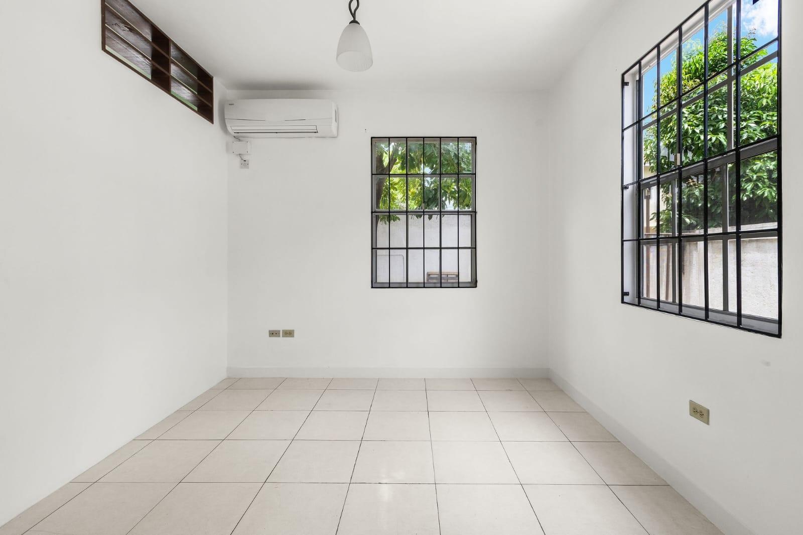 Apartment For Rent: HAMLET CRESCENT, KINGSTON, Kingston 20 | $125,000 photo 6