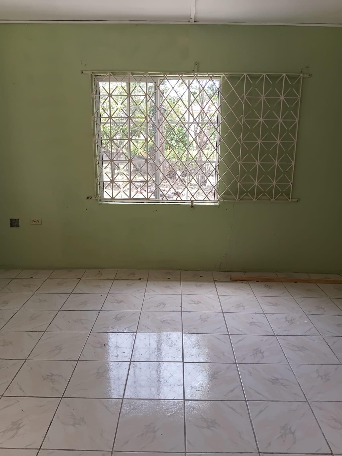 House For Sale: GLENMUIR HOUSING SCHEME, May Pen | $34,000,000 photo 3