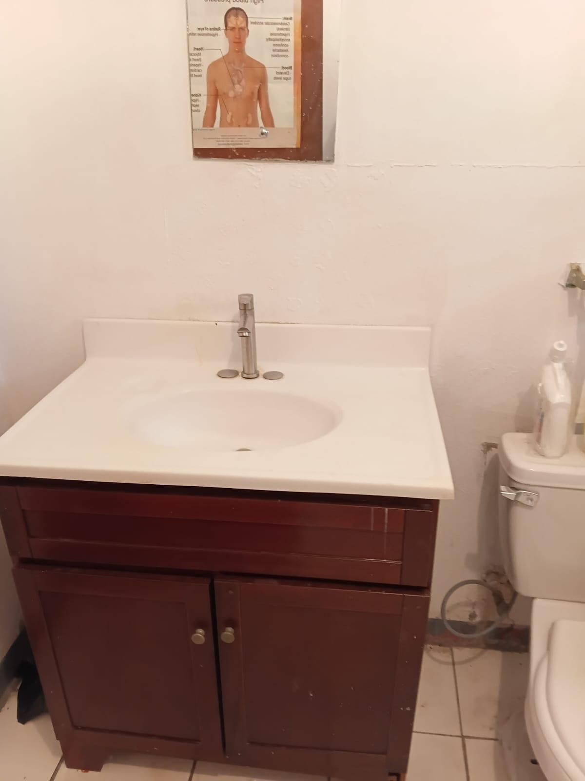House For Sale: GLENMUIR HOUSING SCHEME, May Pen | $34,000,000 photo 4