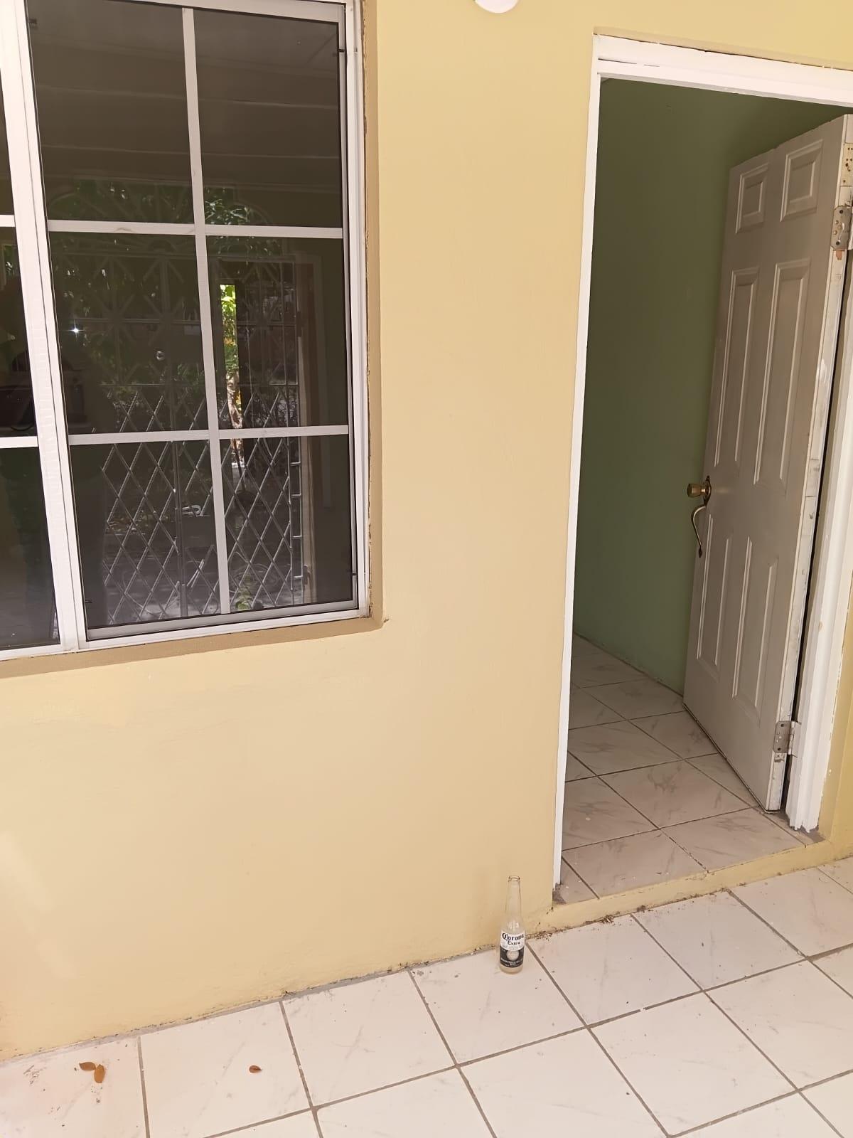 House For Sale: GLENMUIR HOUSING SCHEME, May Pen | $34,000,000 photo 8
