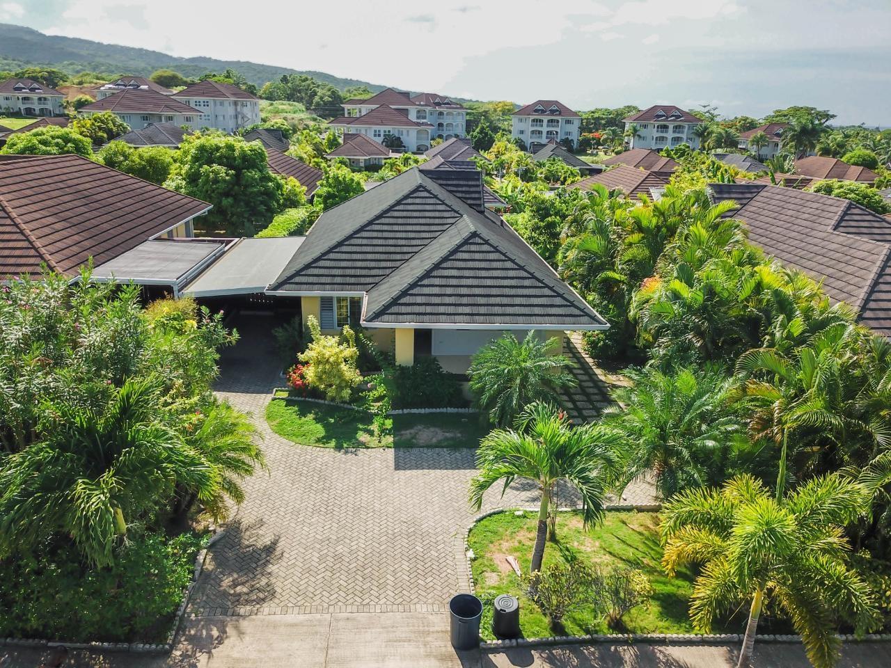 House For Rent: RICHMOND , ST ANN, Richmond | $1,700 photo 6
