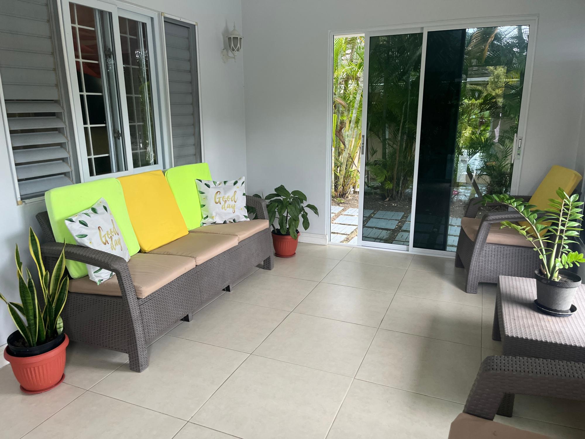 House For Rent: RICHMOND , ST ANN, Richmond | $1,700 photo 8