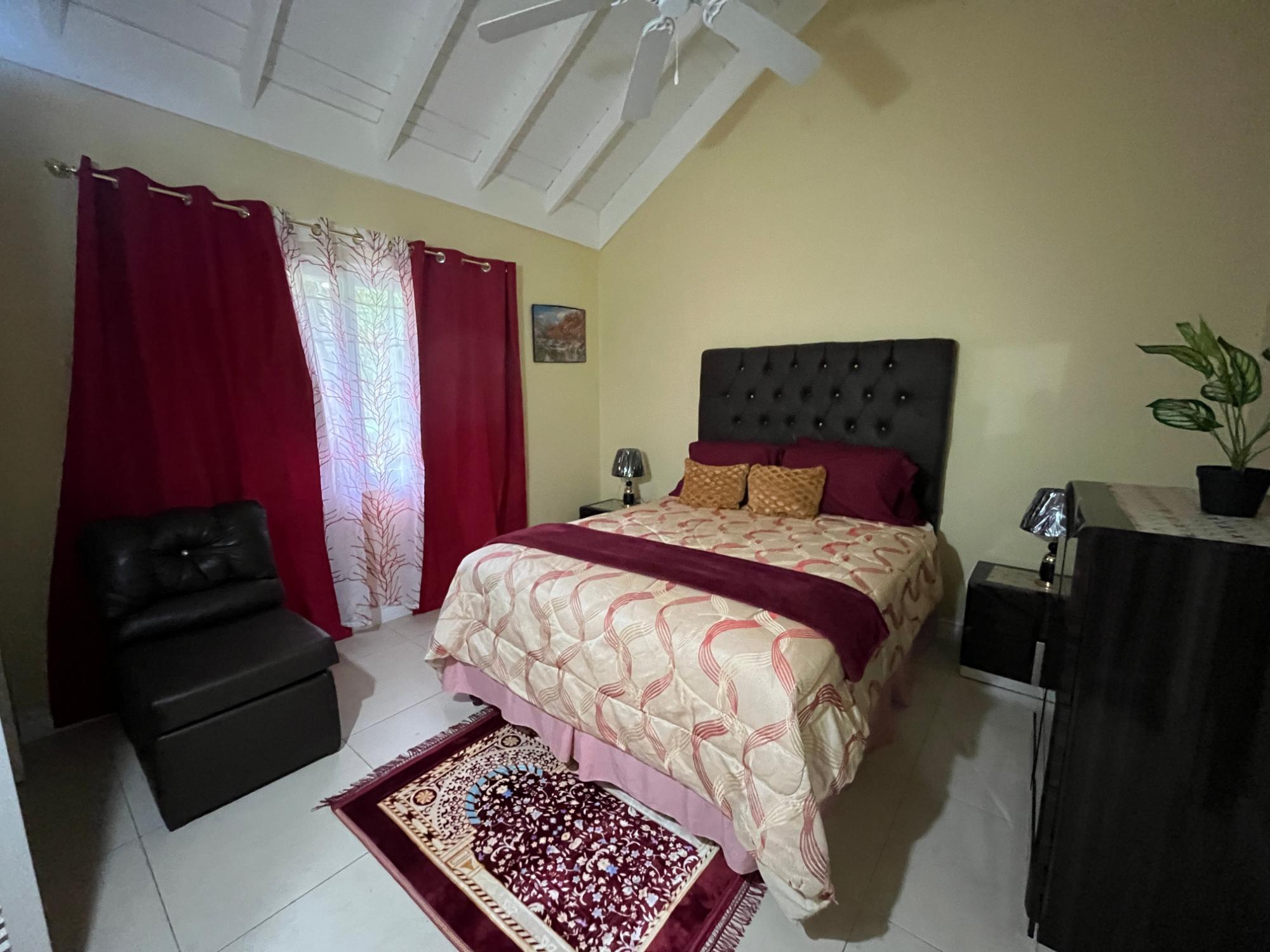 House For Rent: RICHMOND , ST ANN, Richmond | $1,700 photo 24