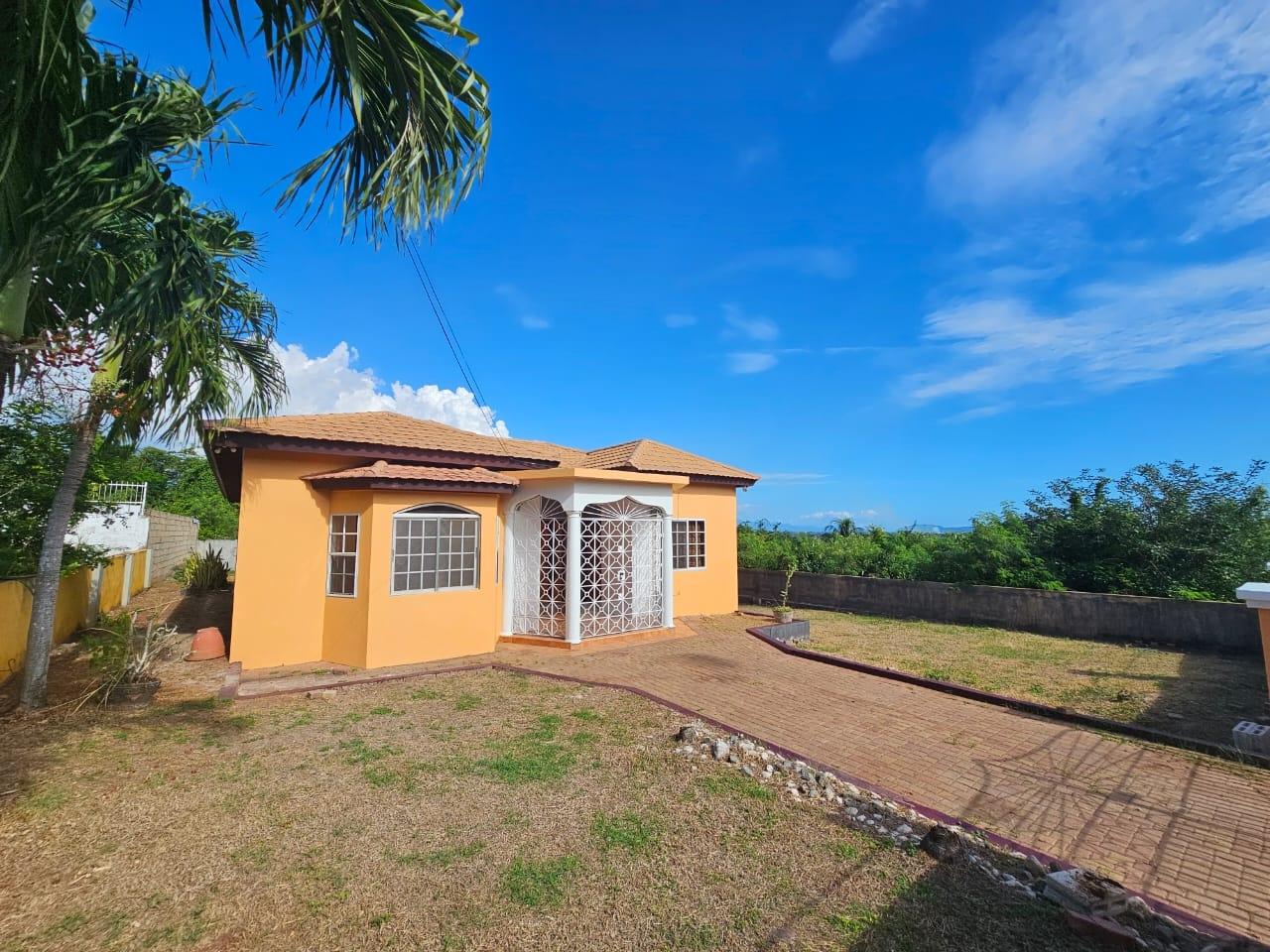 House For Rent: BERTRAM CLOSE, BELLEVUE H, Bellevue Heights | $125,000 photo 3