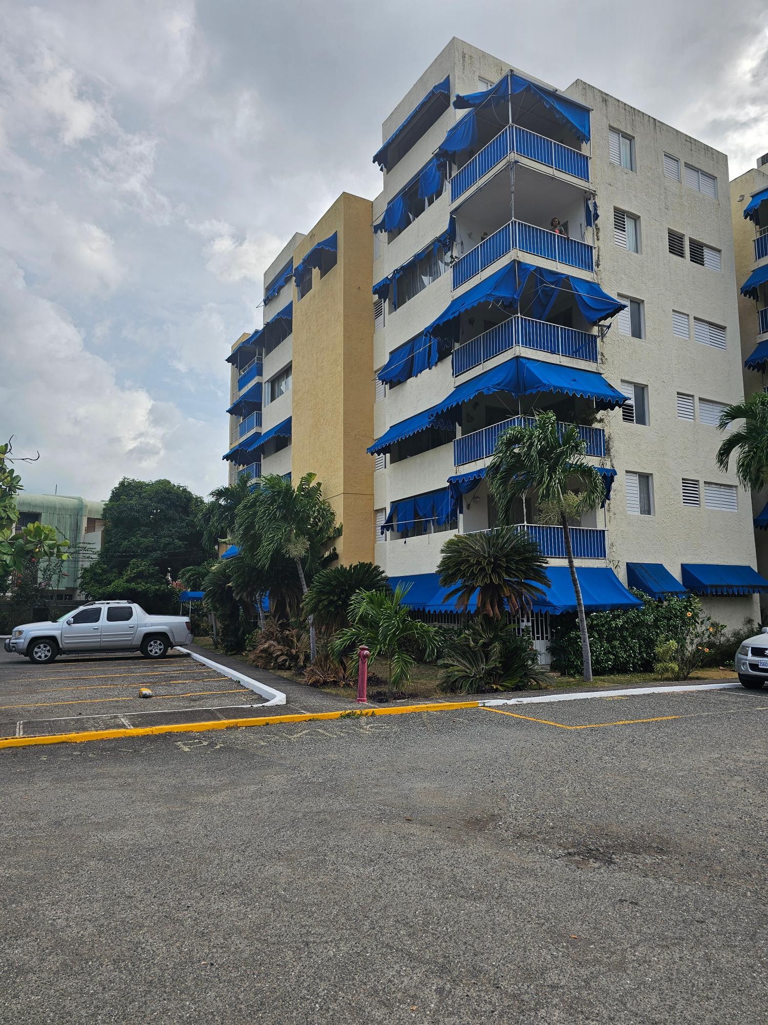 Apartment For Sale: OXFORD ROAD, Kingston 5 | $43,000,000 photo 5
