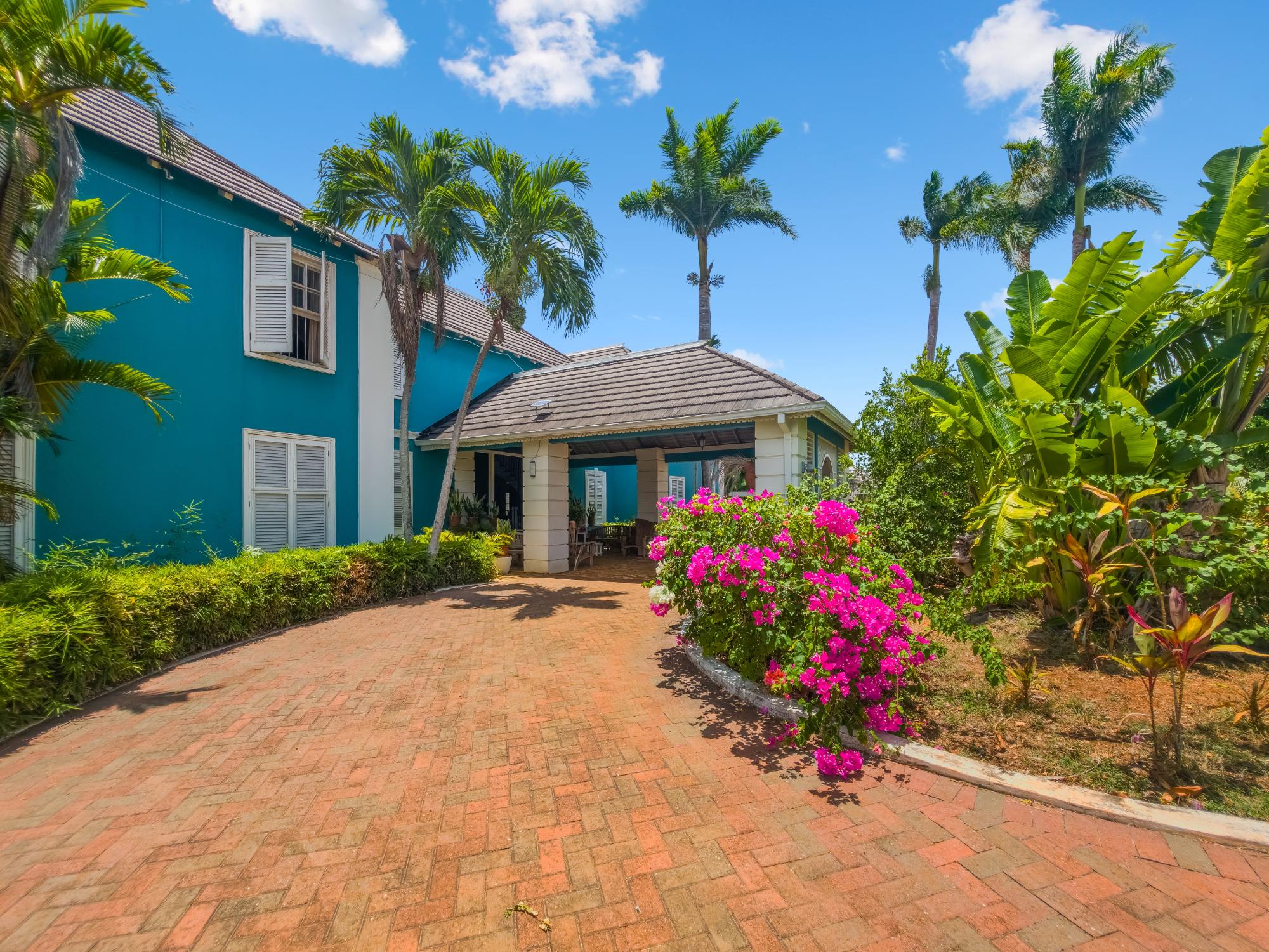 House For Sale: ROYAL PALM ESTATE, Runaway Bay | $2,500,000 photo 4