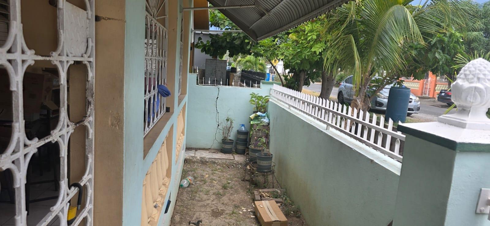 House For Sale: EAST KENSINGTON, GREATER, Greater Portmore | $19,000,000 photo 2