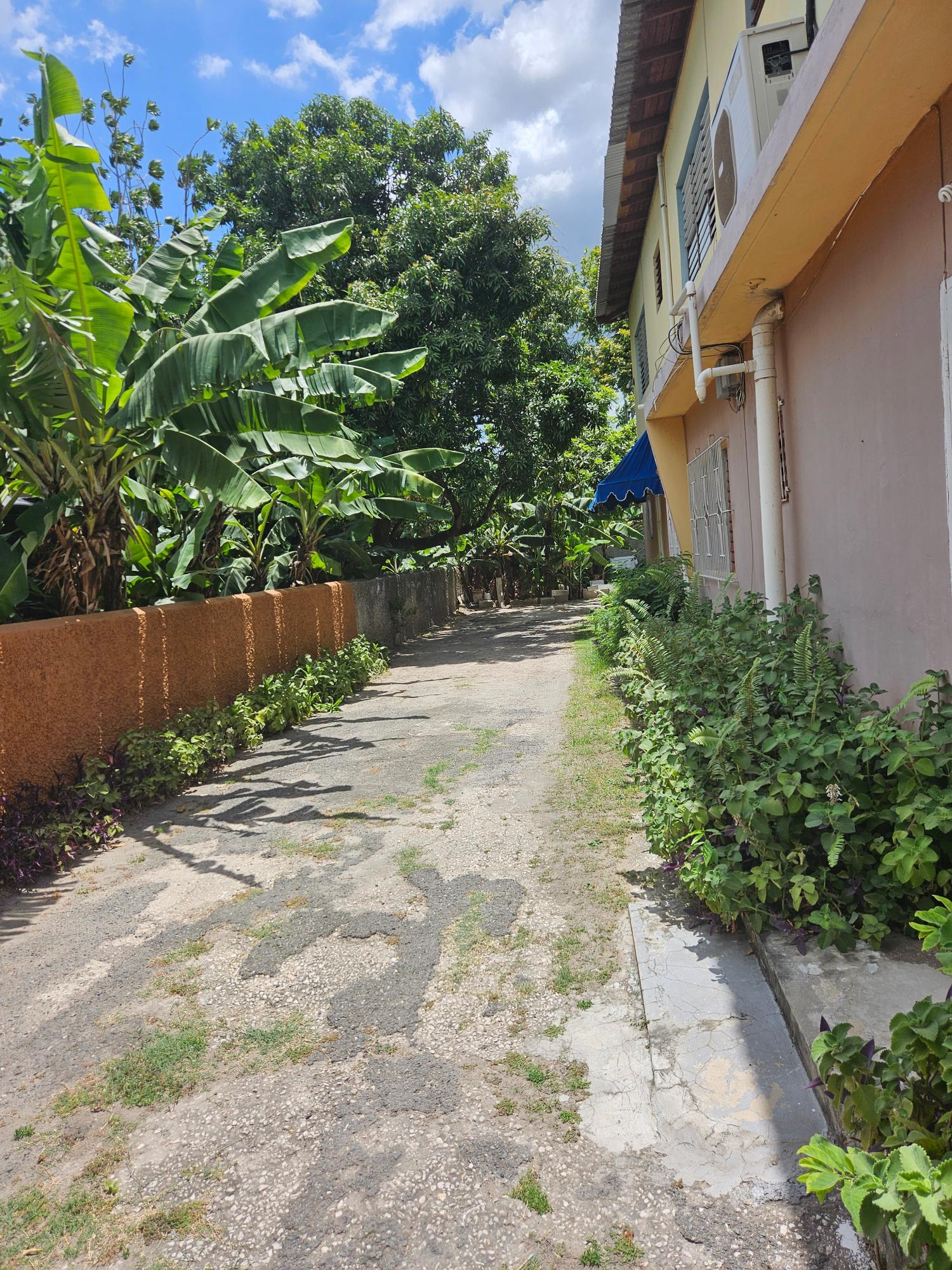 Apartment For Rent: HARRAD CRESCENT, PATRICK, Kingston 20 | $78,000 photo 3