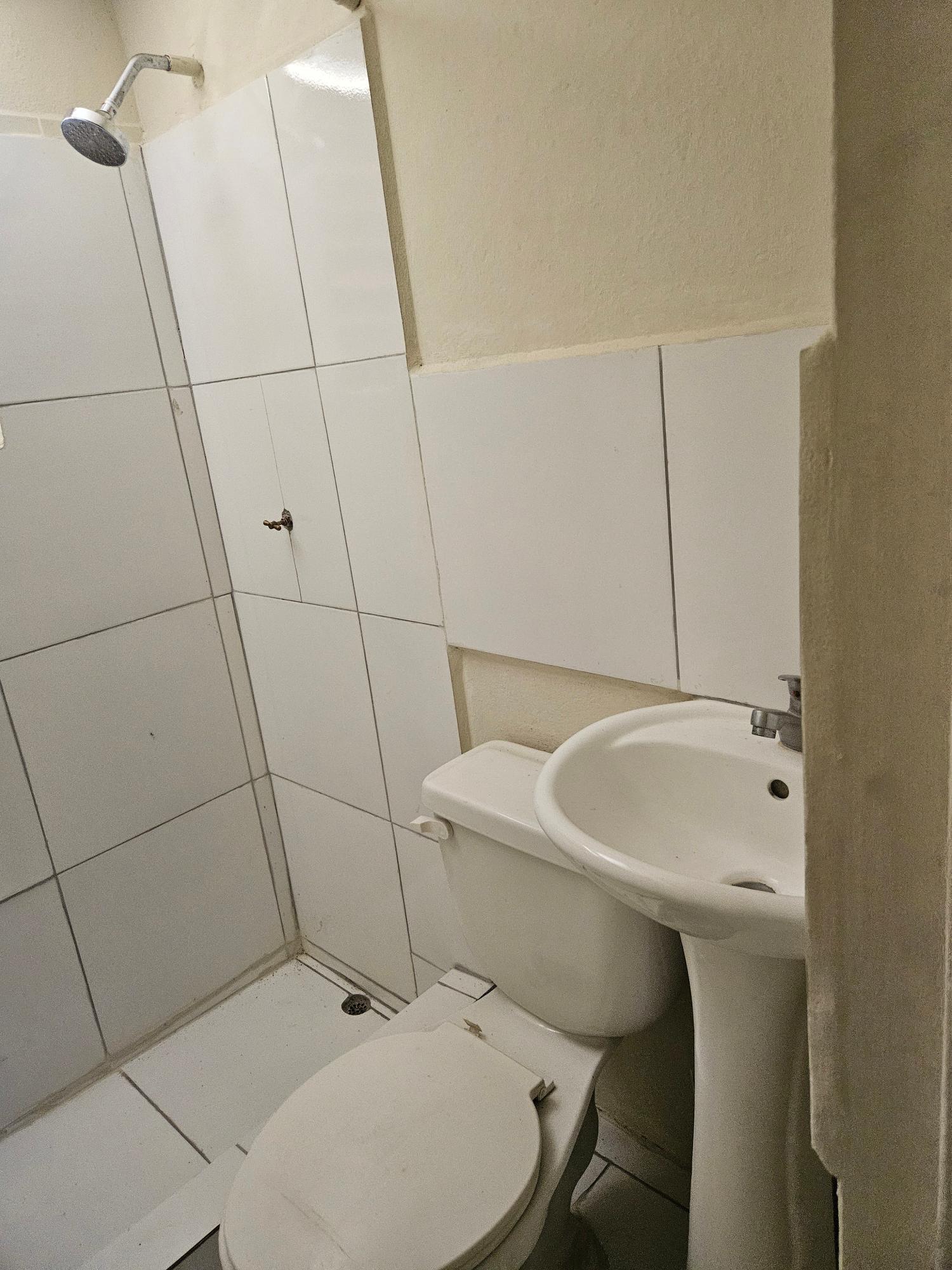 Apartment For Rent: HARRAD CRESCENT, PATRICK, Kingston 20 | $78,000 photo 11