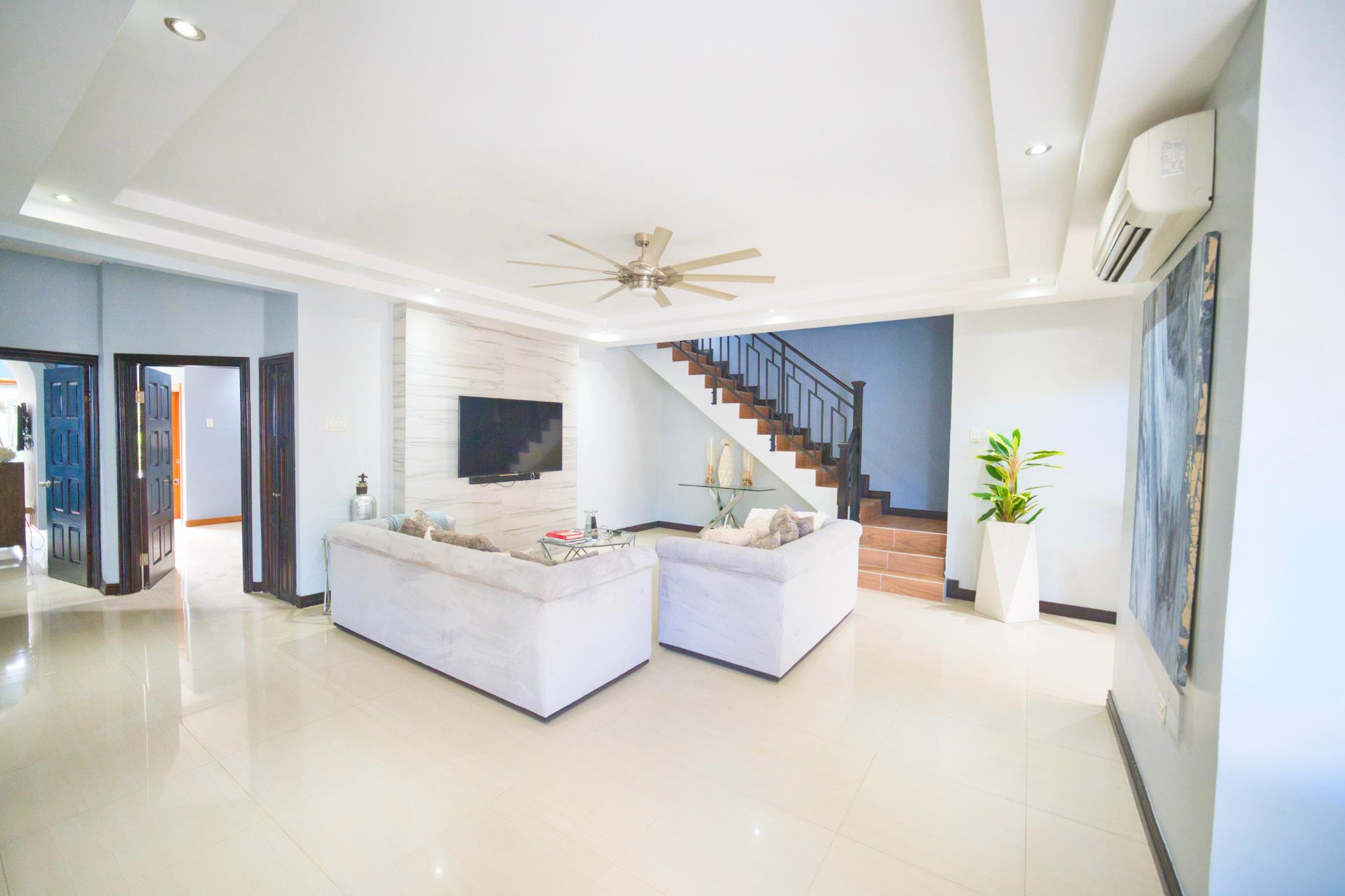 Apartment For Sale: DILLSBURY AVENUE, Kingston 6 | $500,000 photo 2