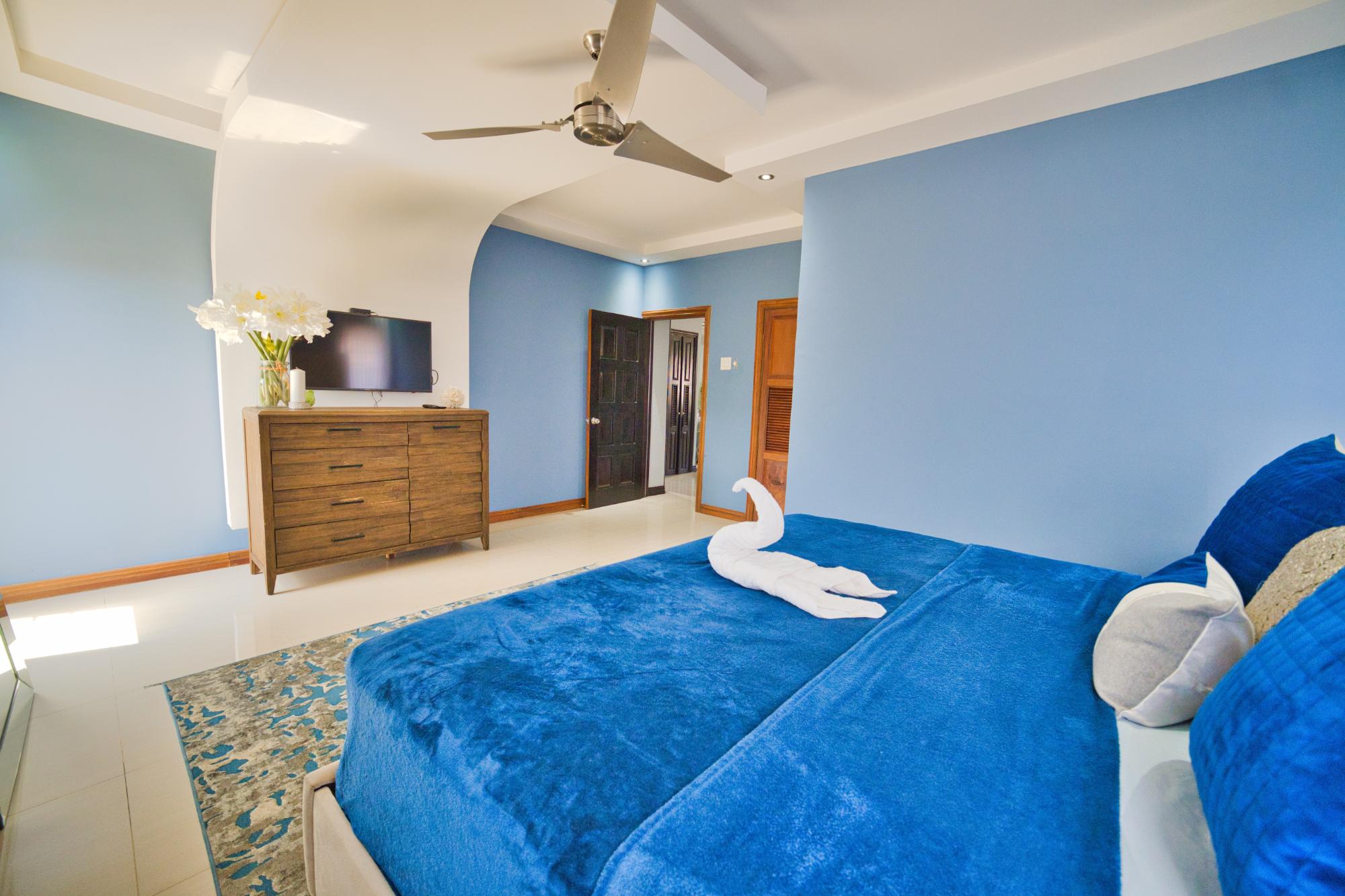 Apartment For Sale: DILLSBURY AVENUE, Kingston 6 | $500,000 photo 9