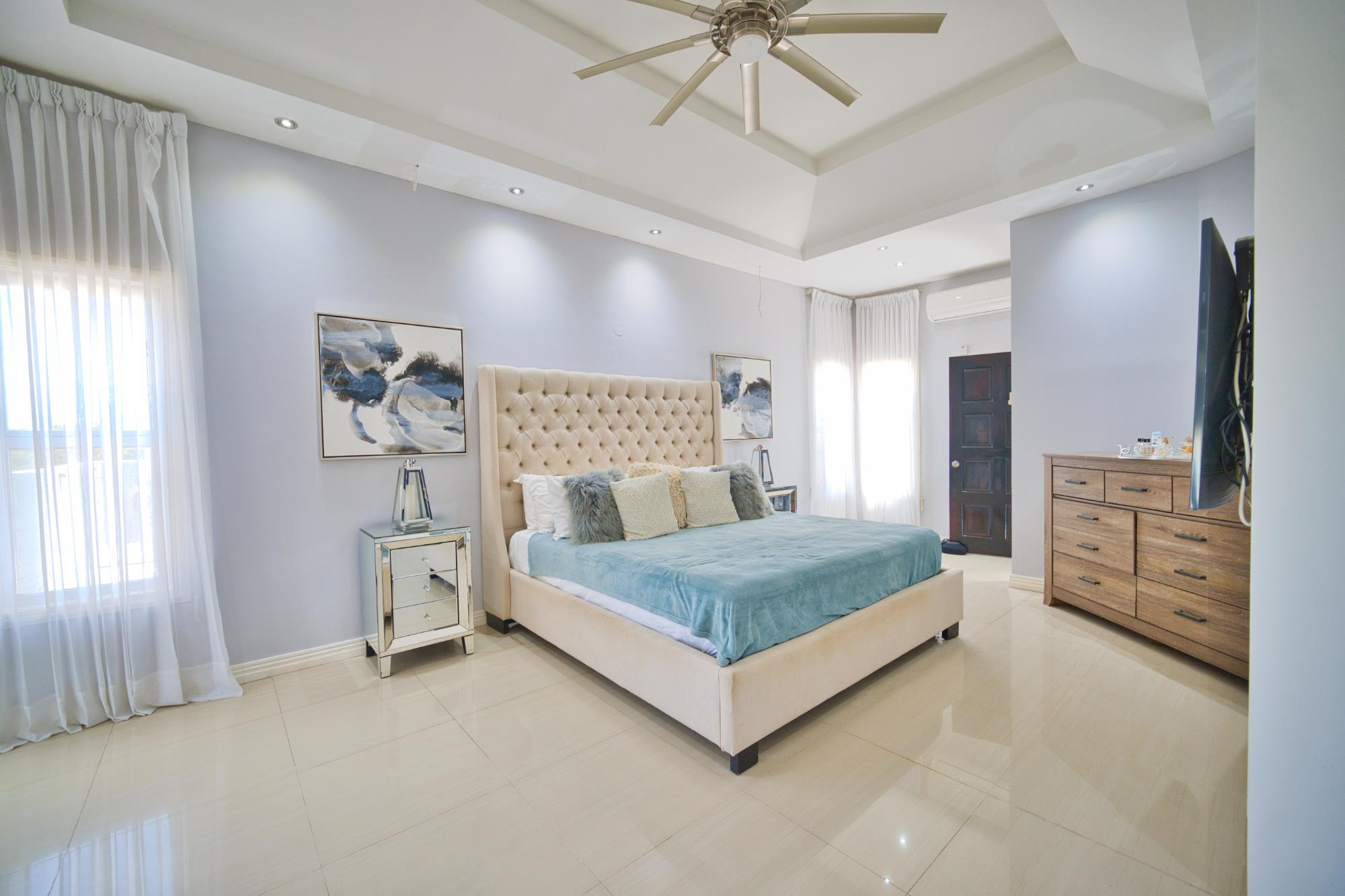 Apartment For Sale: DILLSBURY AVENUE, Kingston 6 | $500,000 photo 11