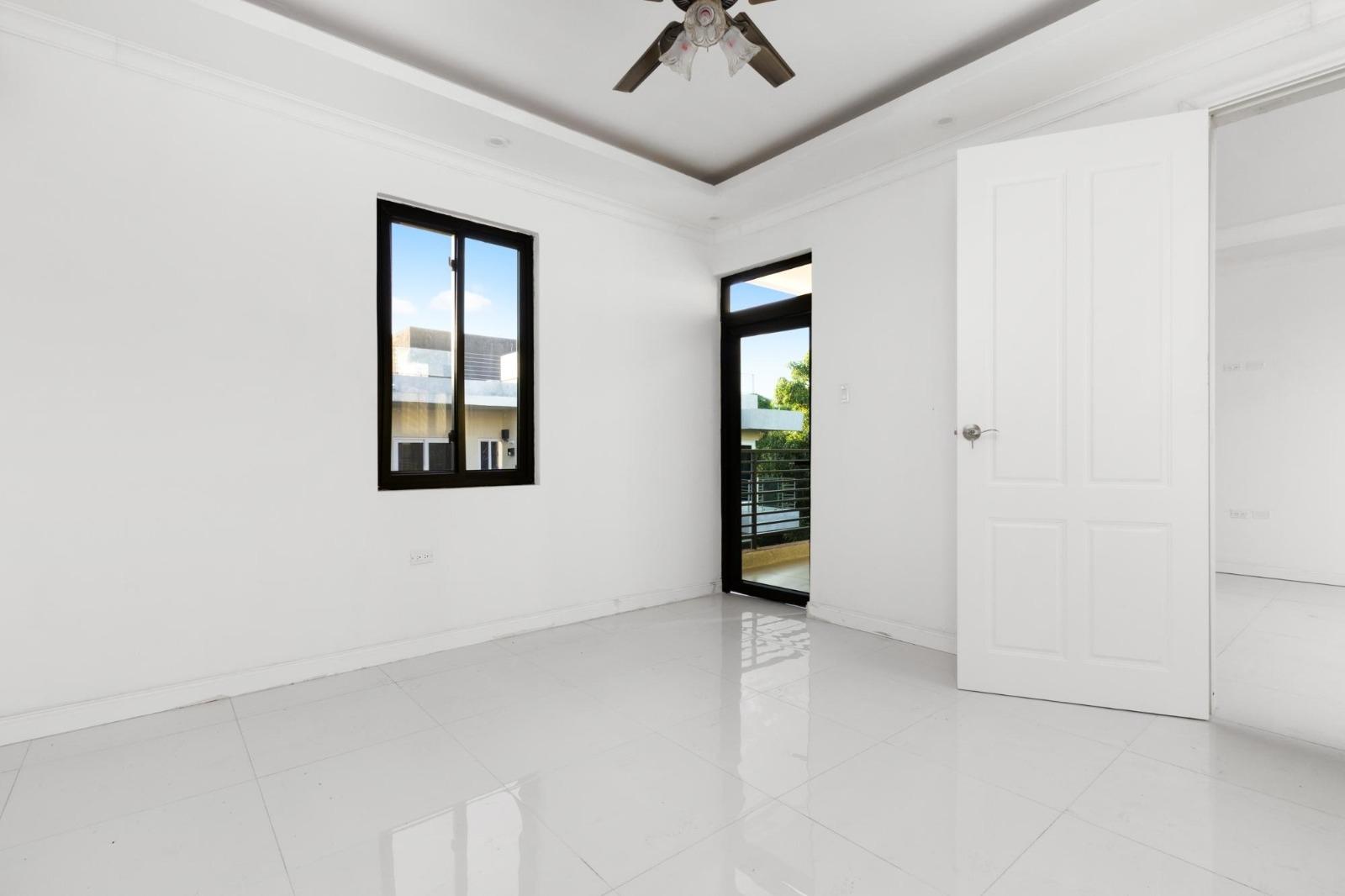 Apartment For Sale: KEMPTON AVENUE, Kingston 10 | $42,000,000 photo 6