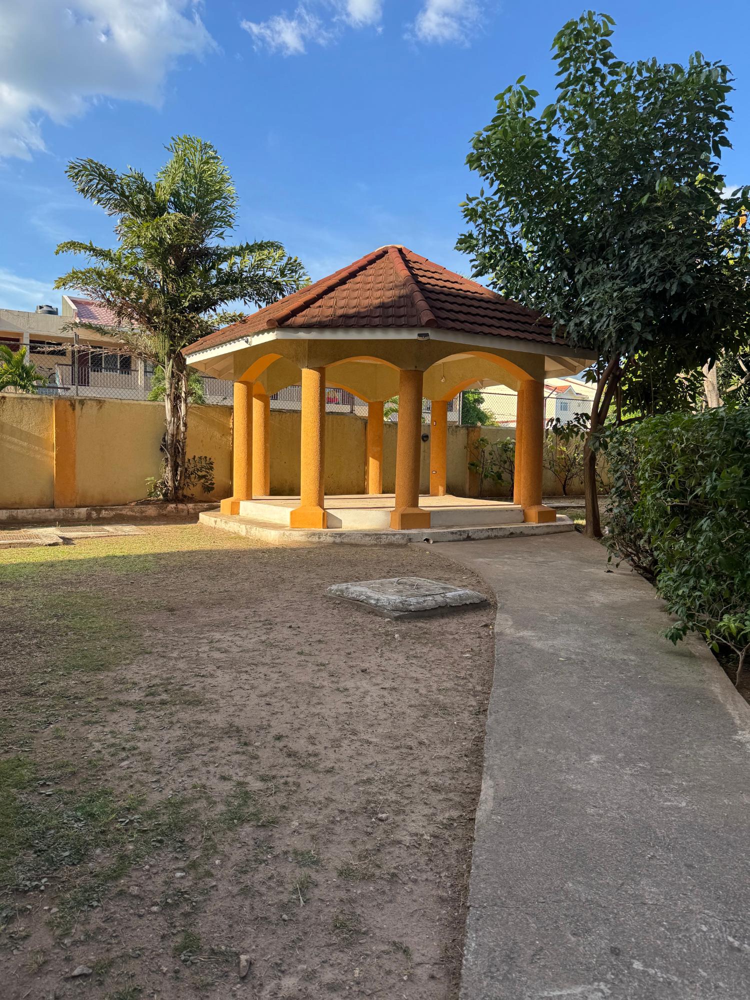 Apartment For Sale: CHARLTON ROAD, KINGSTON 8, Kingston 8 | $49,500,000 photo 2