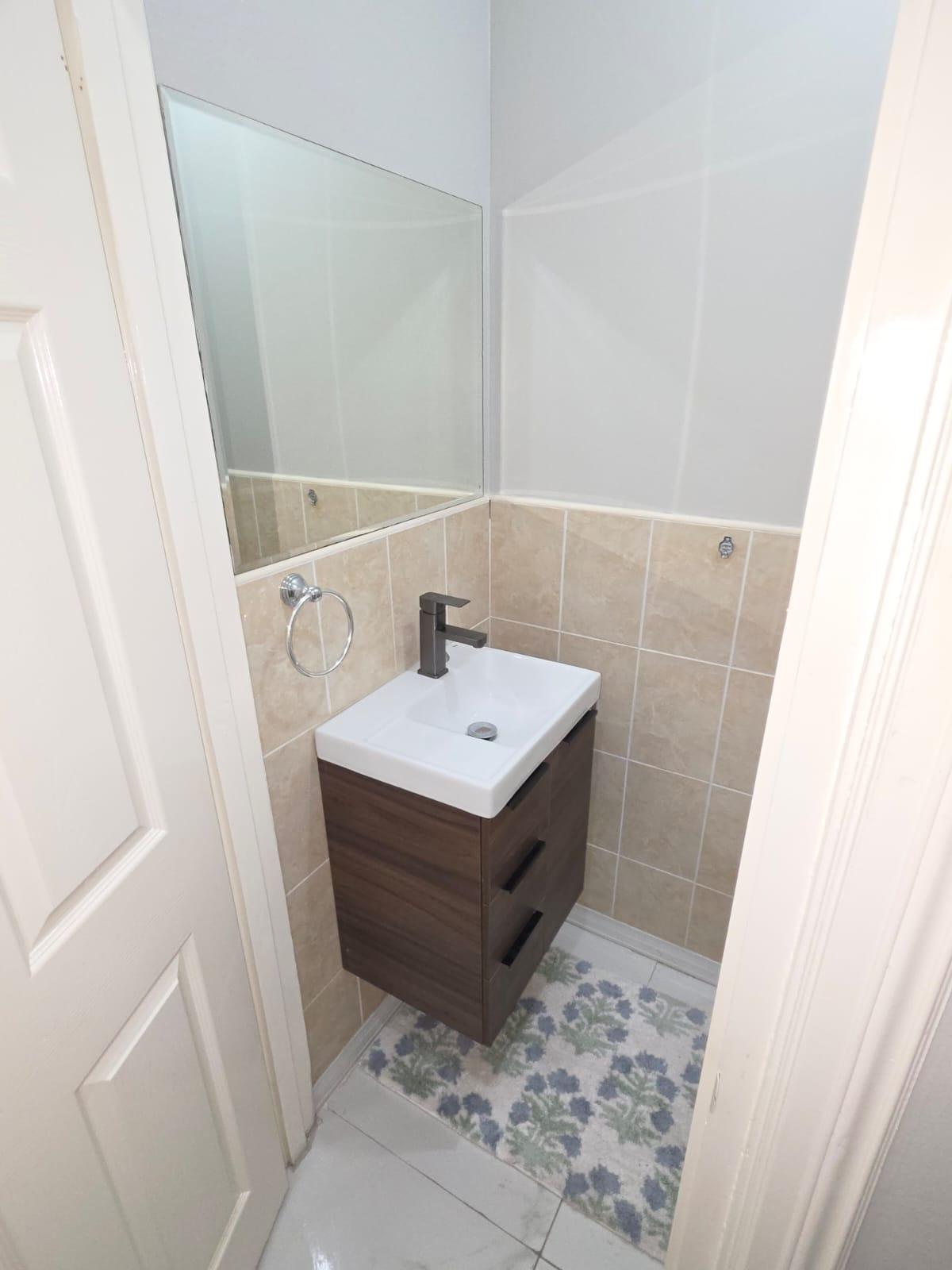 Apartment For Rent: EAST AVENUE, Kingston 8 | $2,500 photo 7