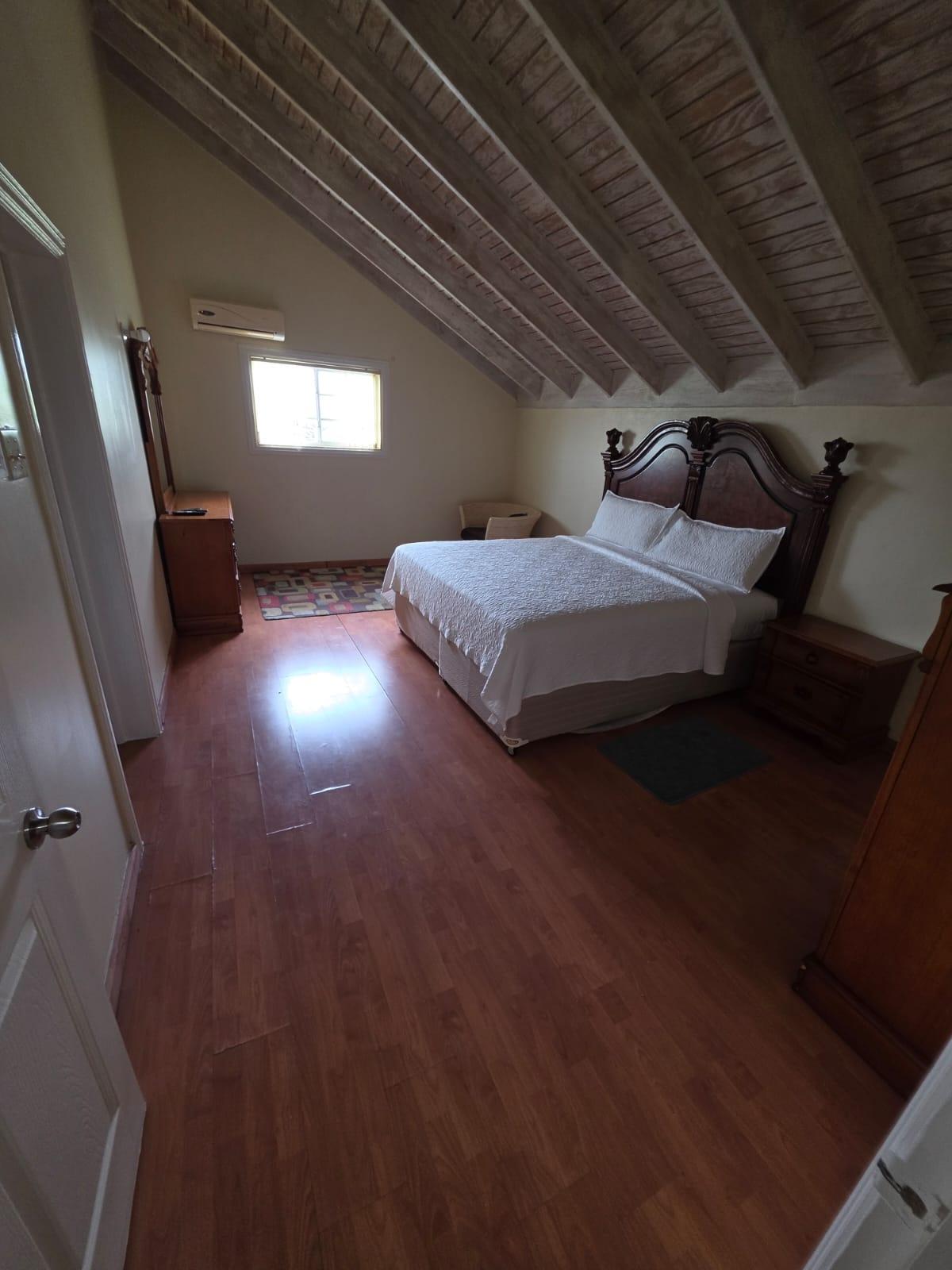 Apartment For Rent: EAST AVENUE, Kingston 8 | $2,500 photo 14