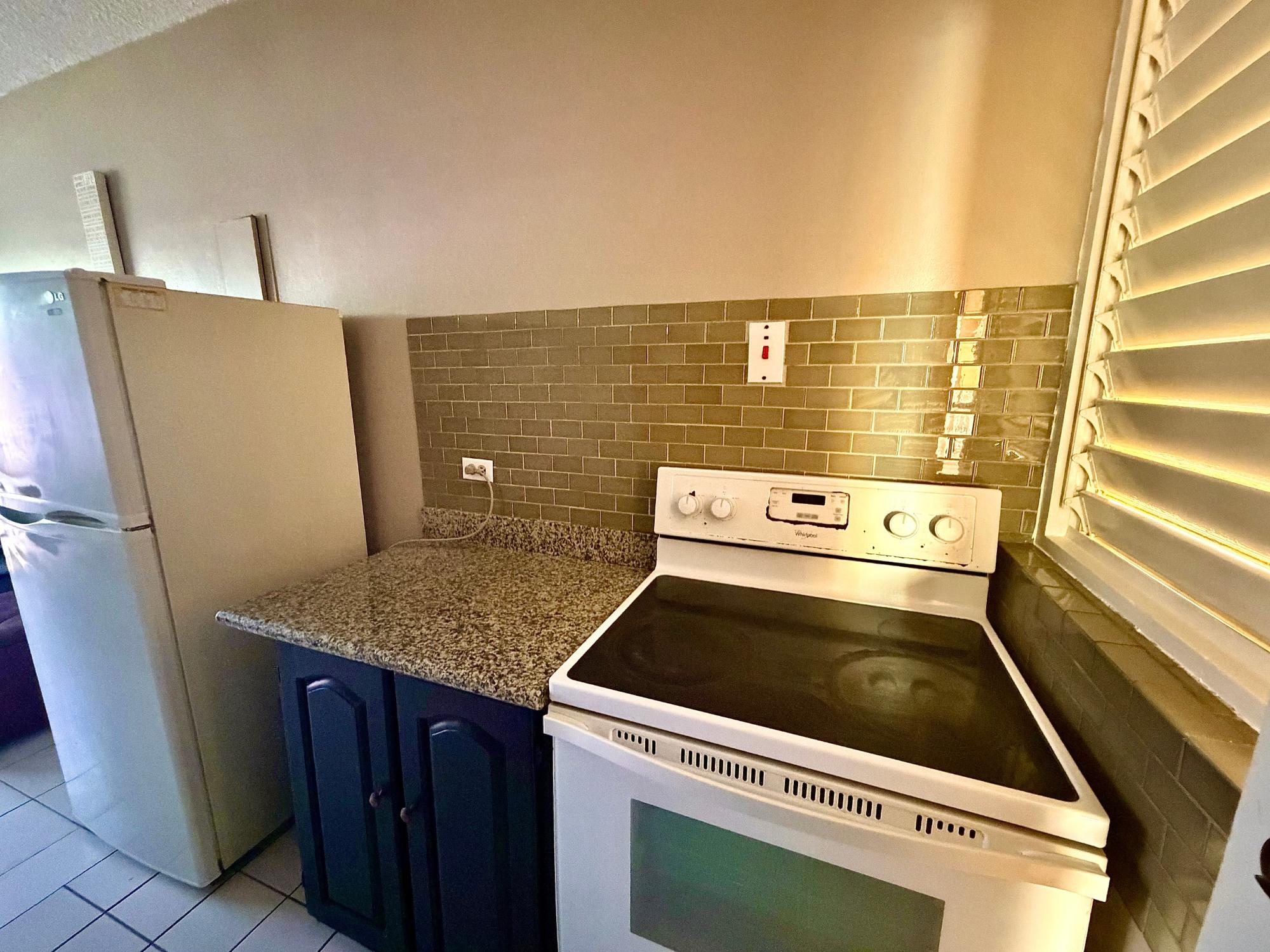 Apartment For Rent: STRATHAIRN AVENUE, Kingston 10 | $110,000 photo 4