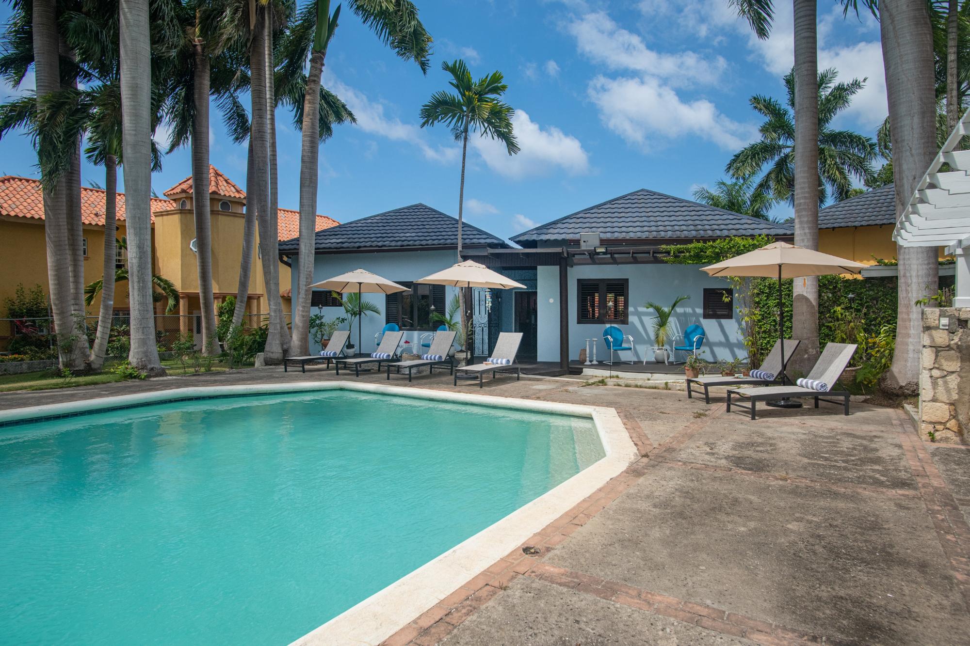 House For Rent: STERLING AVENUE, IRONSHOR, Montego Bay | $3,800 photo 2