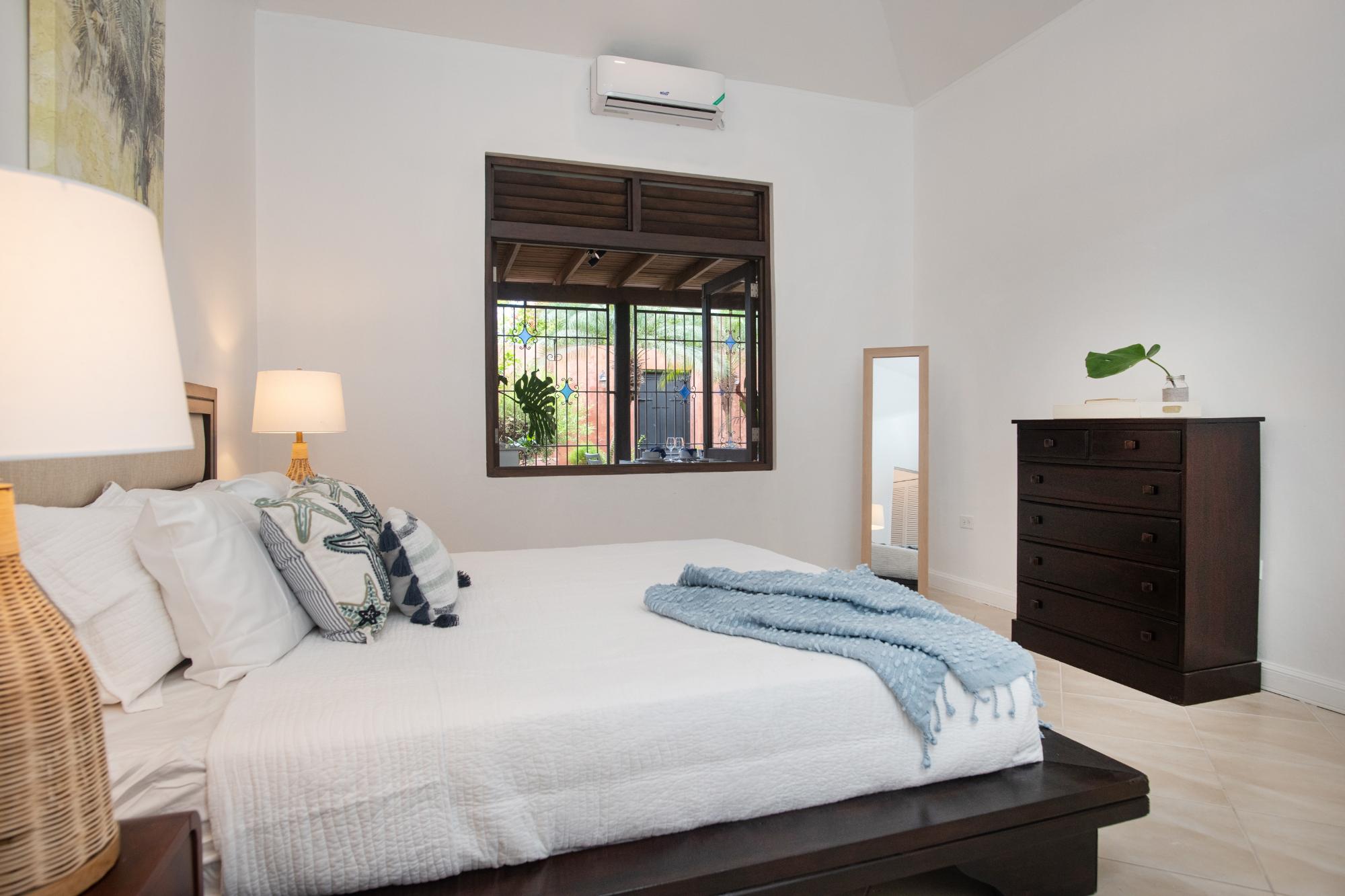 House For Rent: STERLING AVENUE, IRONSHOR, Montego Bay | $3,800 photo 18