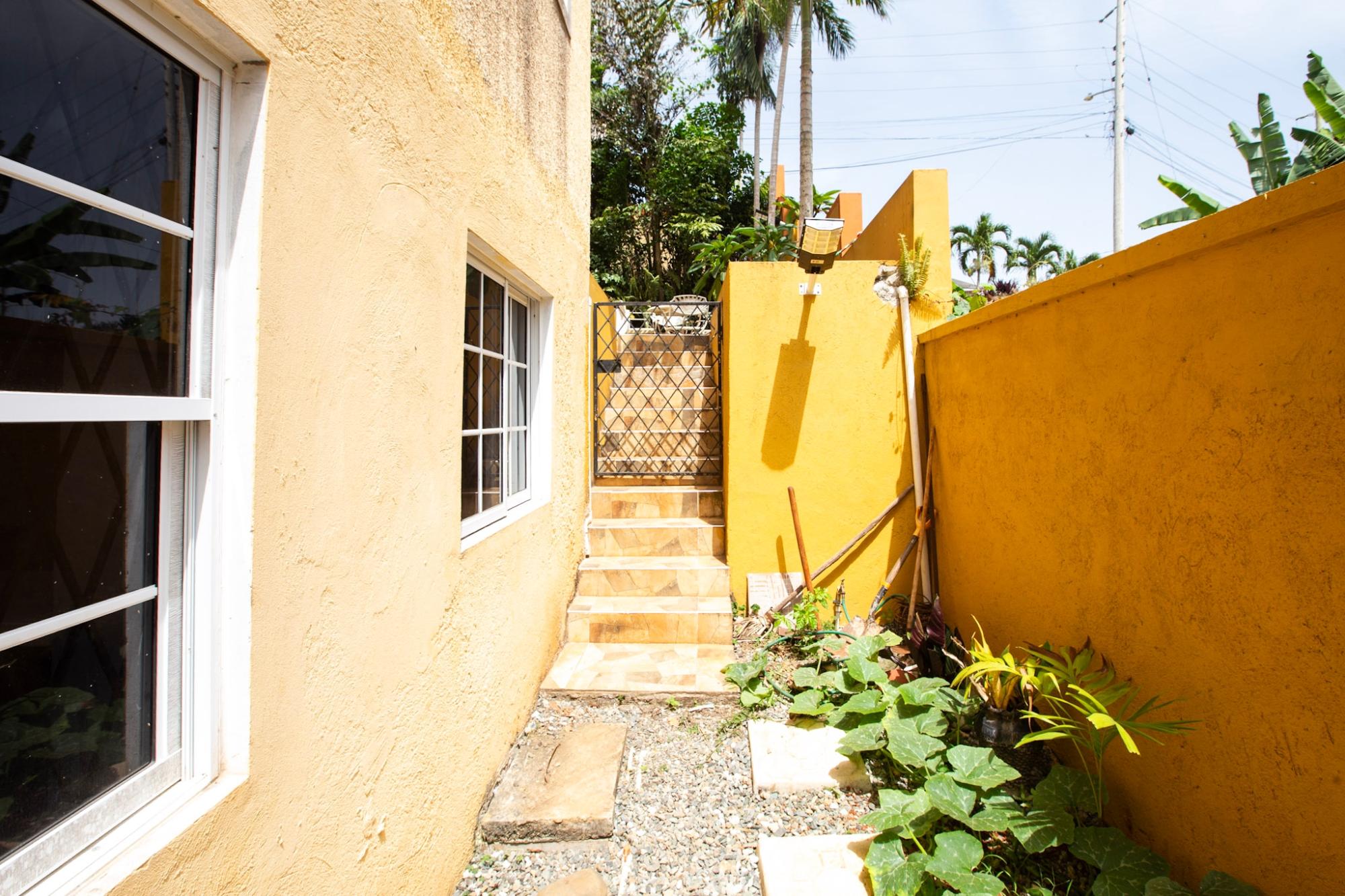House For Rent: SERPENS WAY SMOKEY VALE K, Kingston 19 | $185,000 photo 11