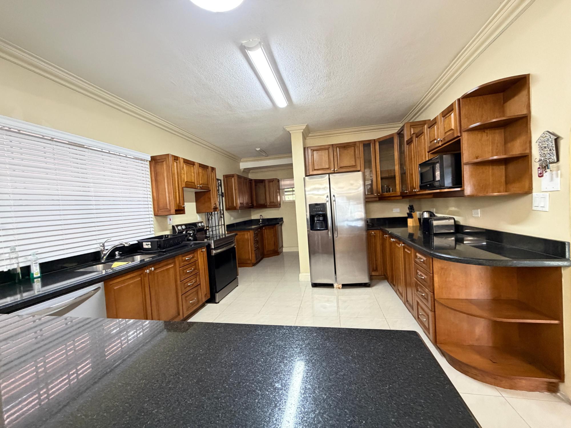 Townhouse For Rent: BARBICAN ROAD, Kingston 6 | $4,000 photo 13