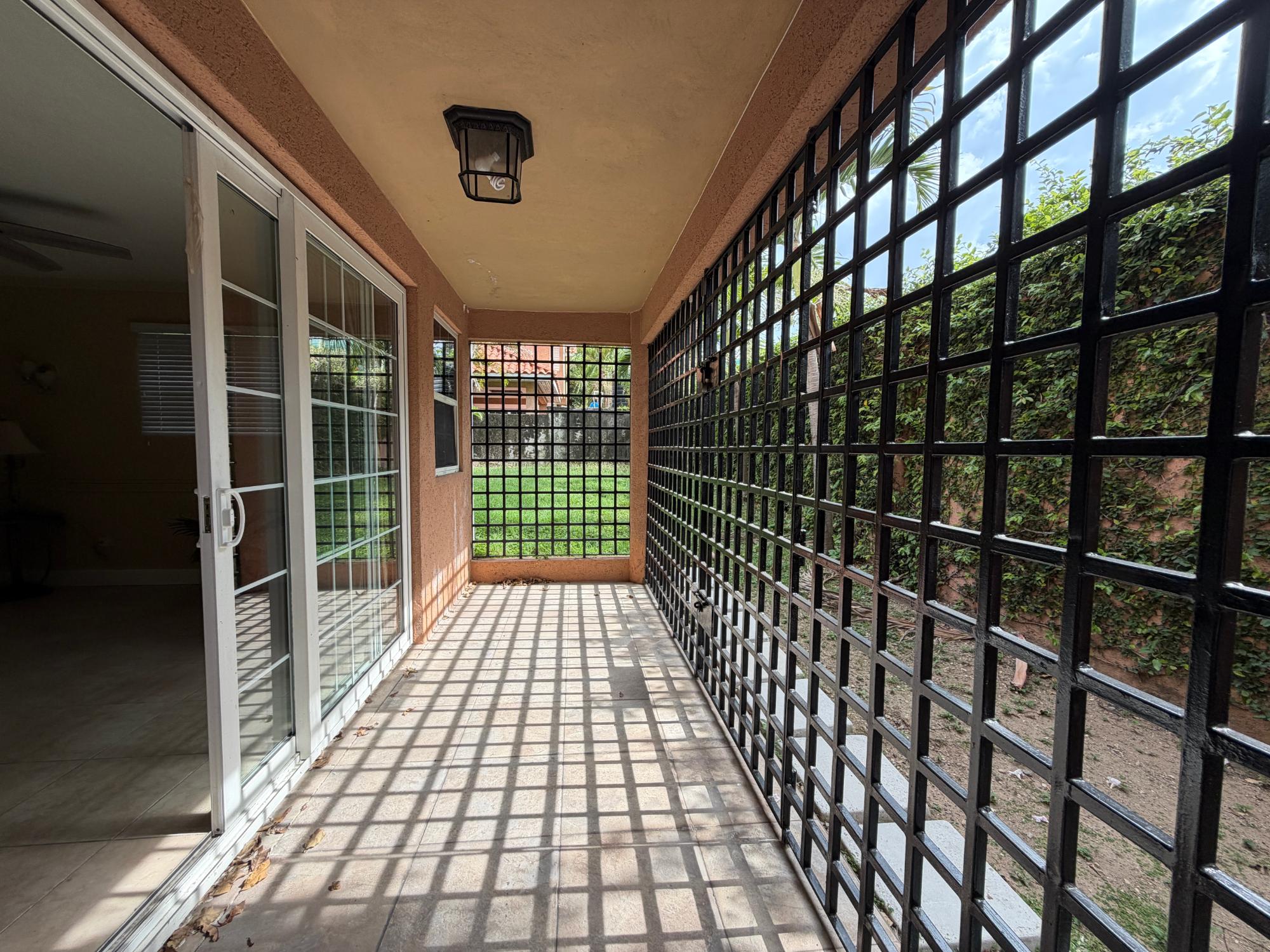 Townhouse For Rent: BARBICAN ROAD, Kingston 6 | $4,000 photo 19