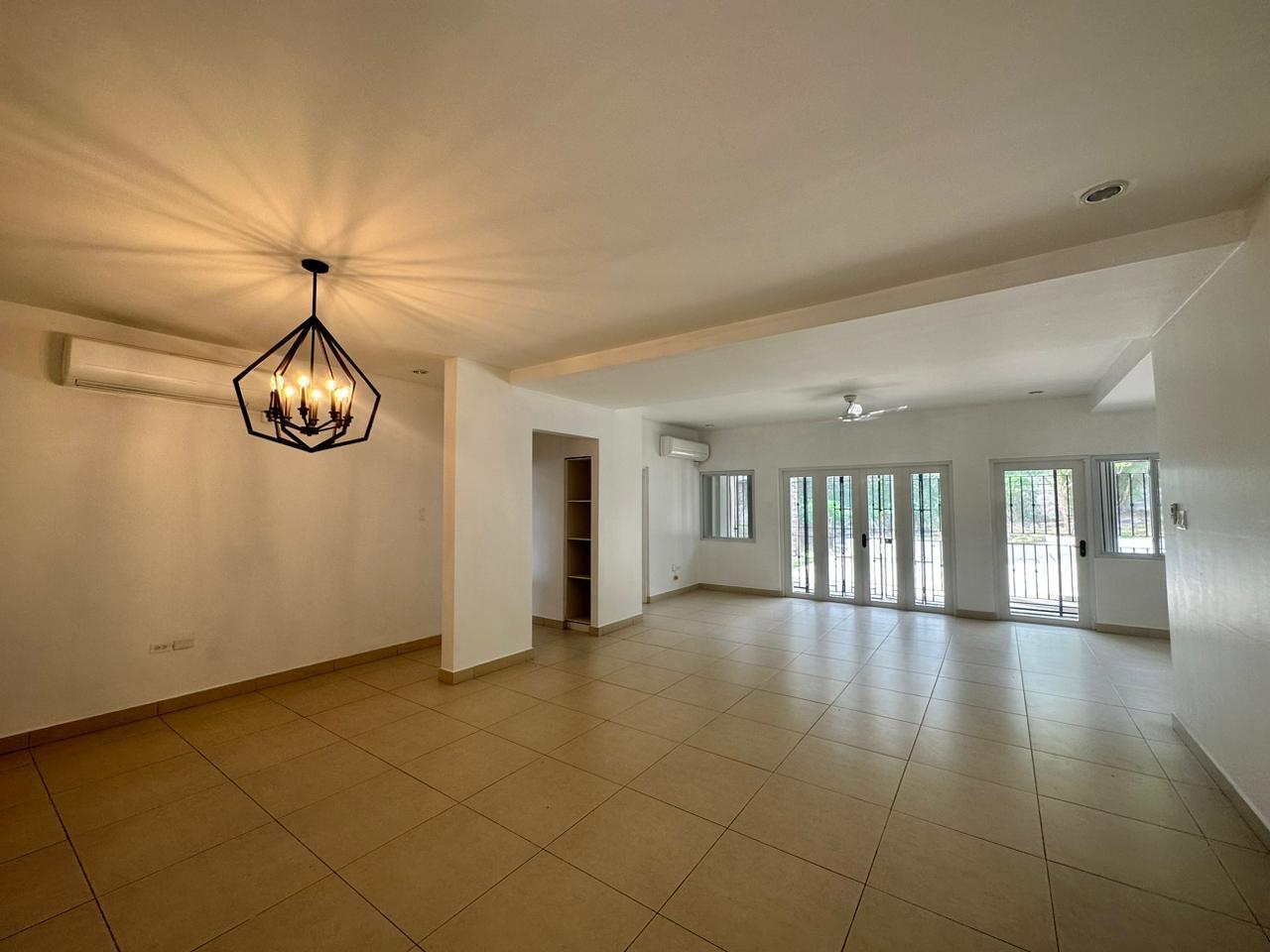 House For Rent: HYPERION AVENUE, Kingston 6 | $6,000 photo 7