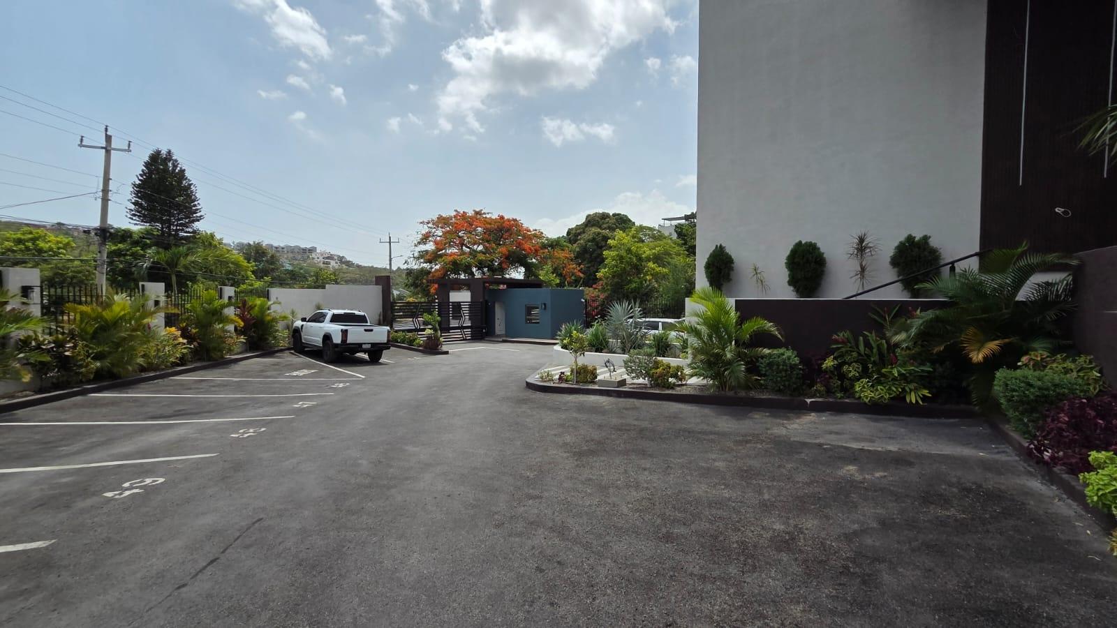 Apartment For Sale: WELLINGTON DRIVE, Kingston 6 | $54,000,000 photo 14