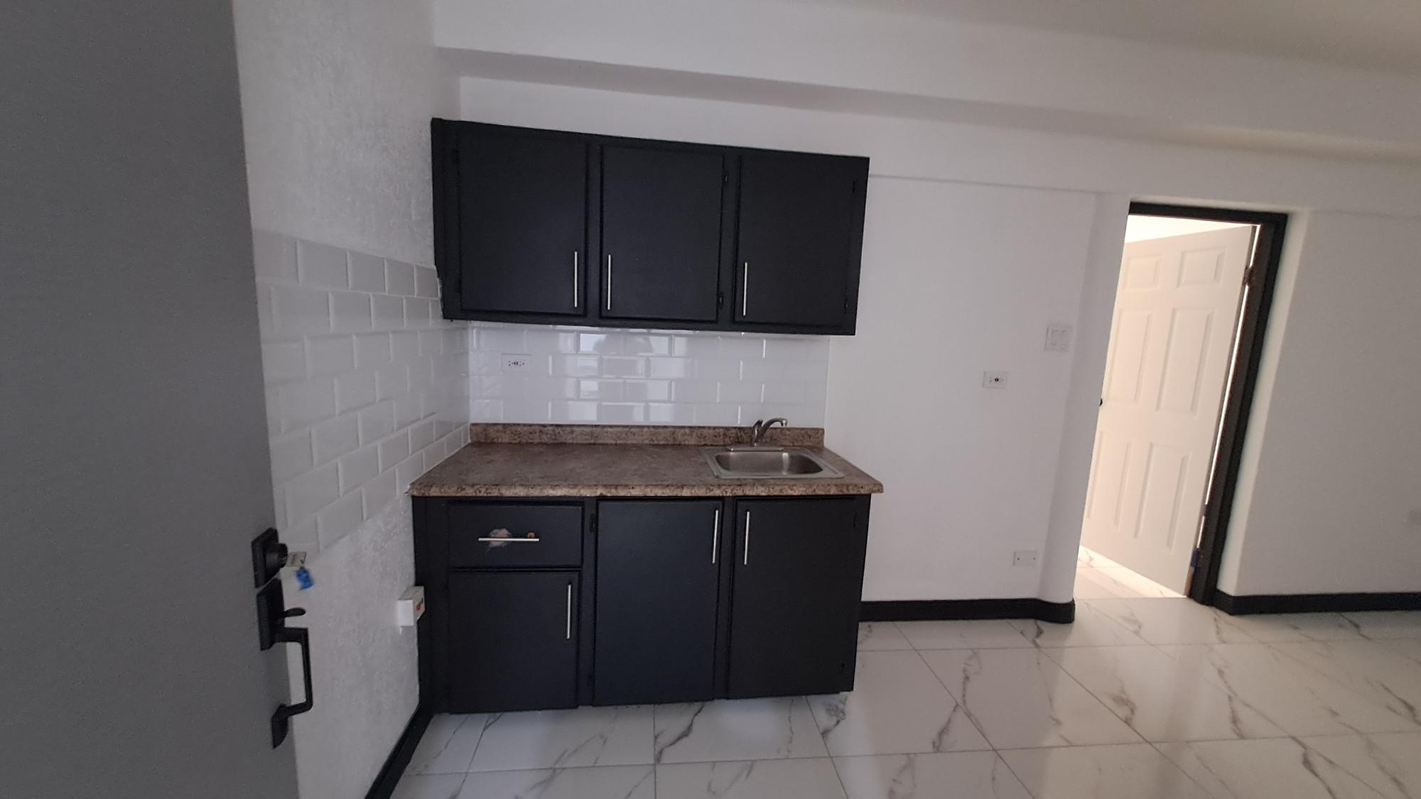 Apartment For Rent: EDINBURGH AVENUE, Kingston 10 | $90,000 photo 4