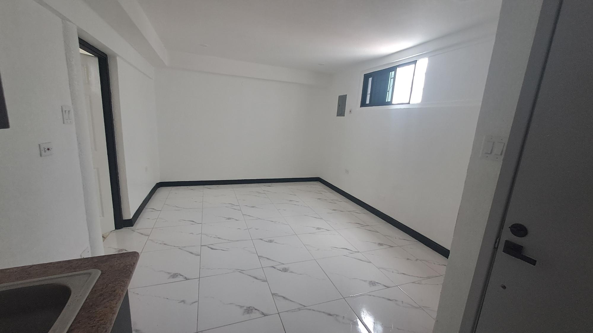 Apartment For Rent: EDINBURGH AVENUE, Kingston 10 | $90,000 photo 9