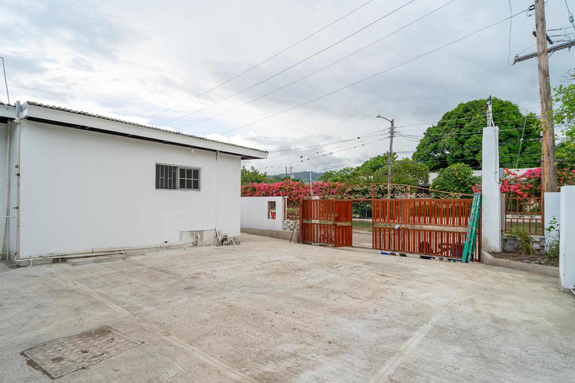 House For Rent: CALCRAFT AVENUE KINGSTON, Kingston 8 | $95,000