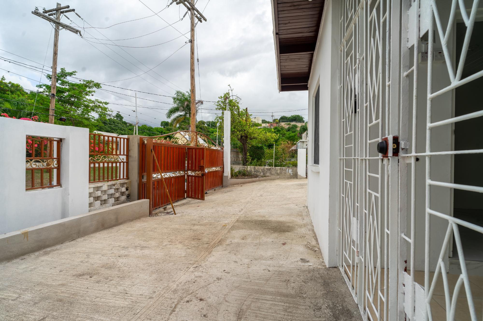 House For Rent: CALCRAFT AVENUE KINGSTON, Kingston 8 | $95,000 photo 2