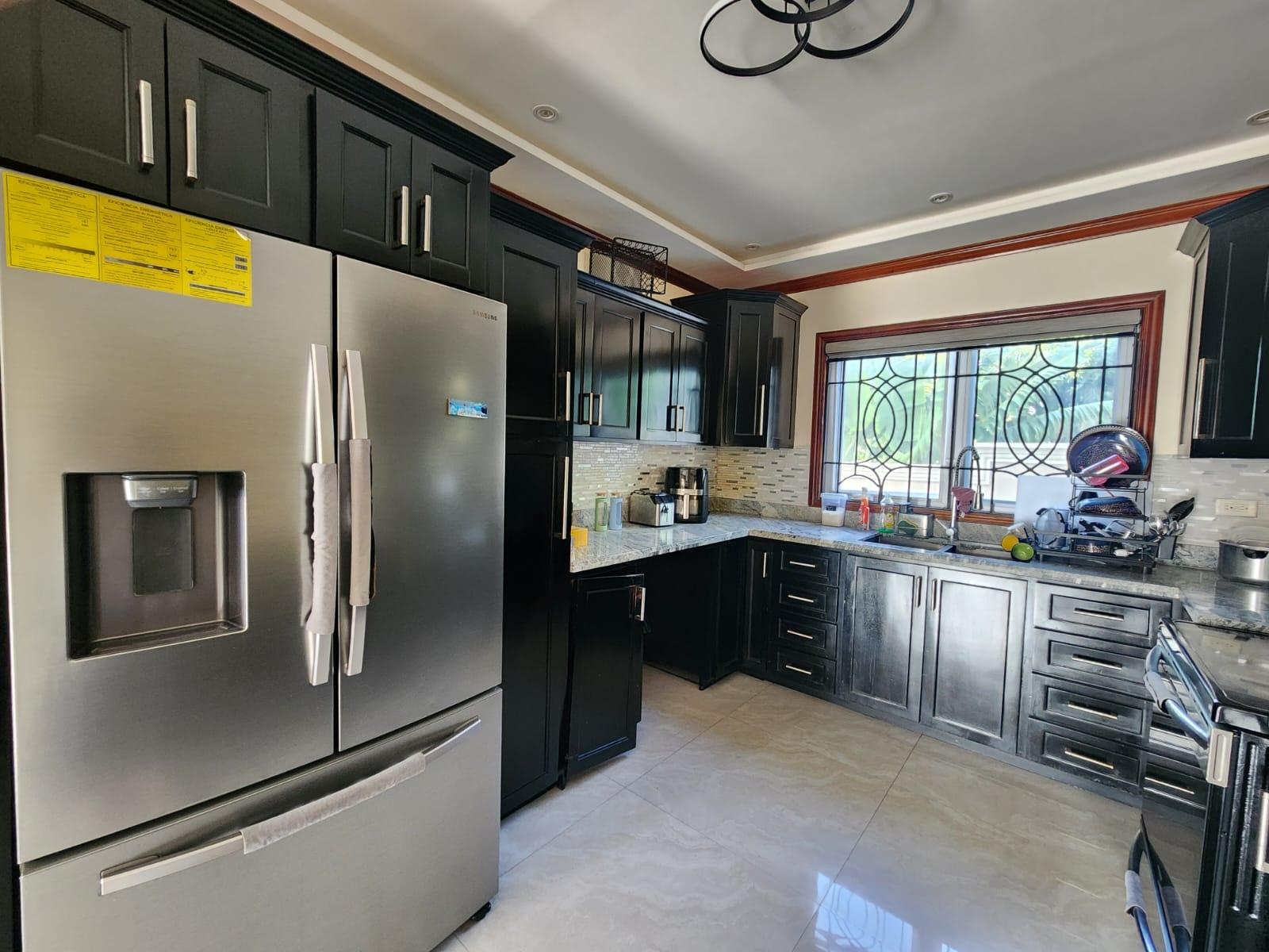 Townhouse For Sale: DILLSBURY AVENUE, Kingston 6 | $160,000,000 photo 9