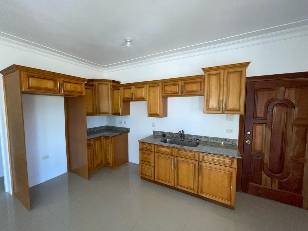 Apartment For Rent: UNIVERSITY CRESCENT, Kingston 6 | $220,000 photo 4
