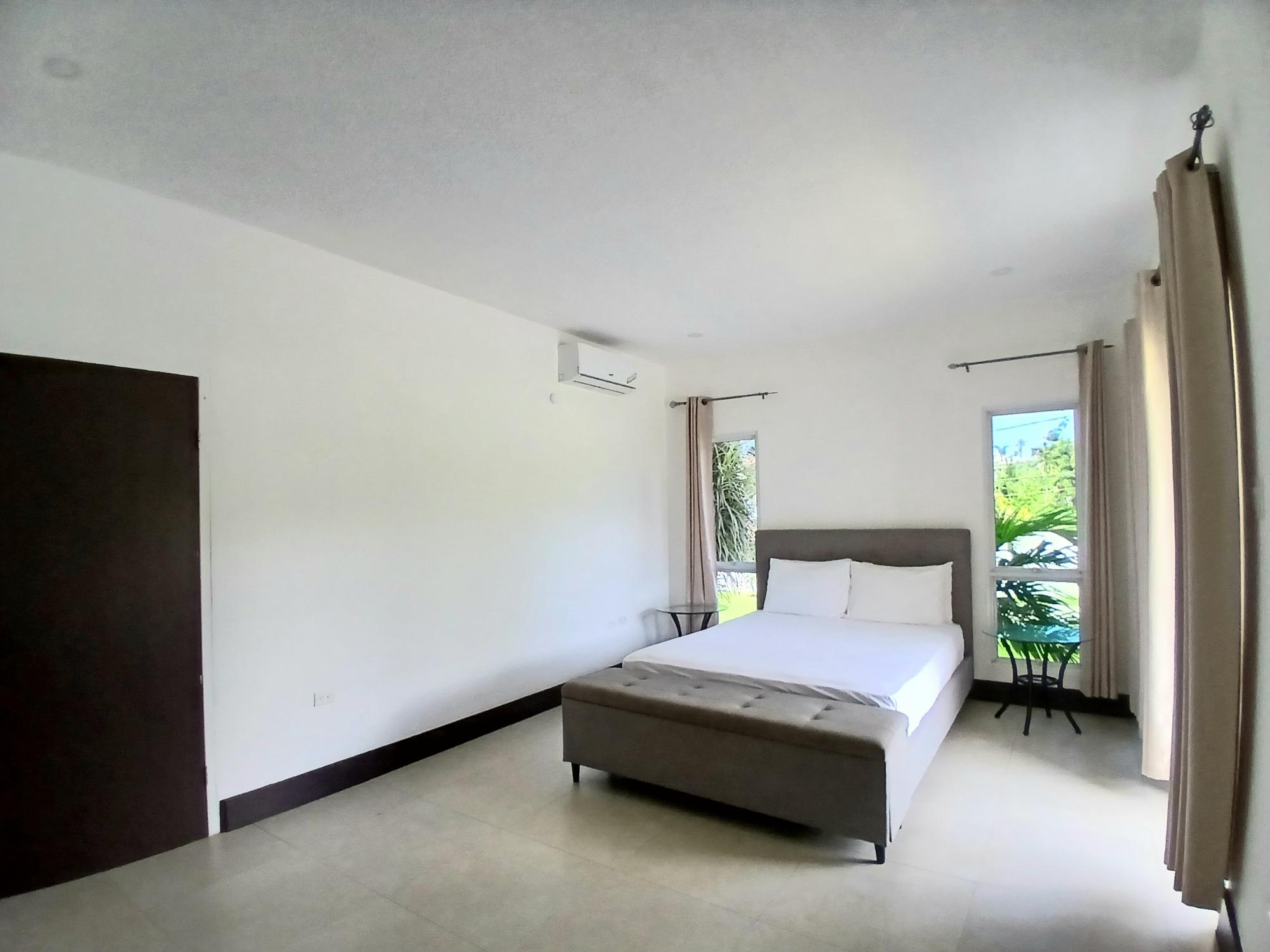 Apartment For Rent: POINCIANA AVENUE, CARDIFF, Runaway Bay | $1,400 photo 12