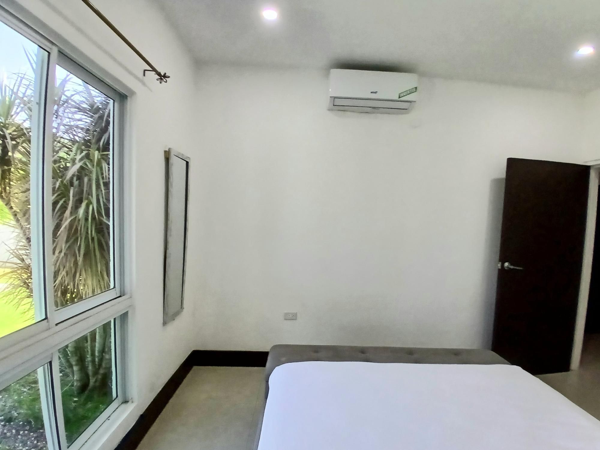 Apartment For Rent: POINCIANA AVENUE, CARDIFF, Runaway Bay | $1,400 photo 21