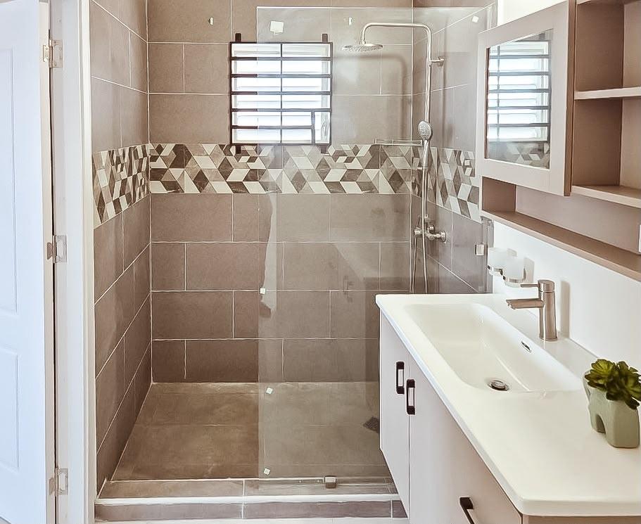 House For Rent: CORAL SPRING ESTATE, Coral Spring | $130,000 photo 9