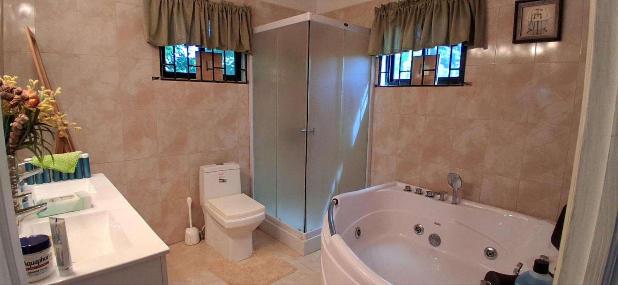 House For Sale: PIMENTO DRIVE, Tower Isle | $325,000 photo 9