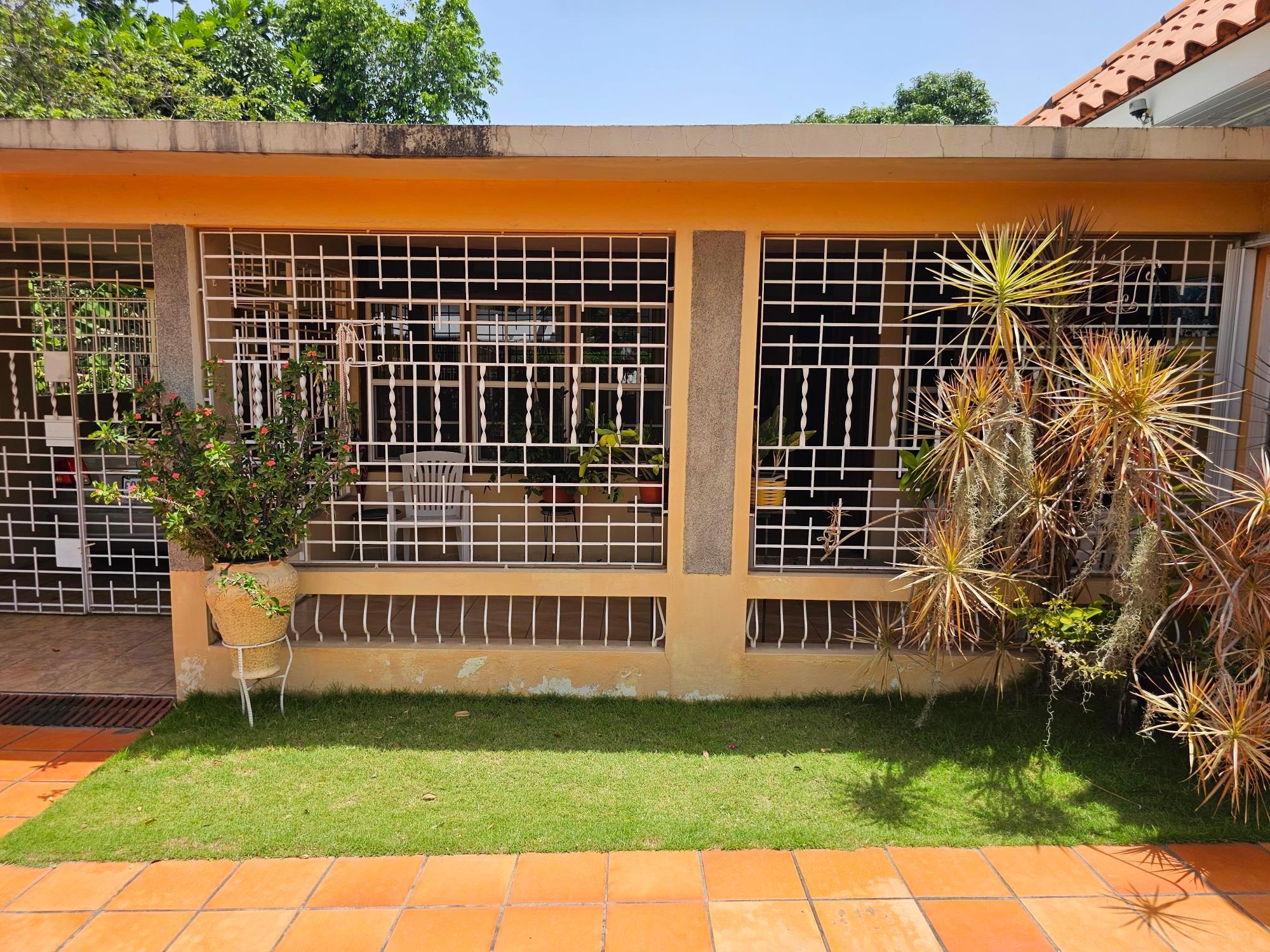 House For Sale: PONCIANA GROVE, Kingston 19 | $48,000,000 photo 2