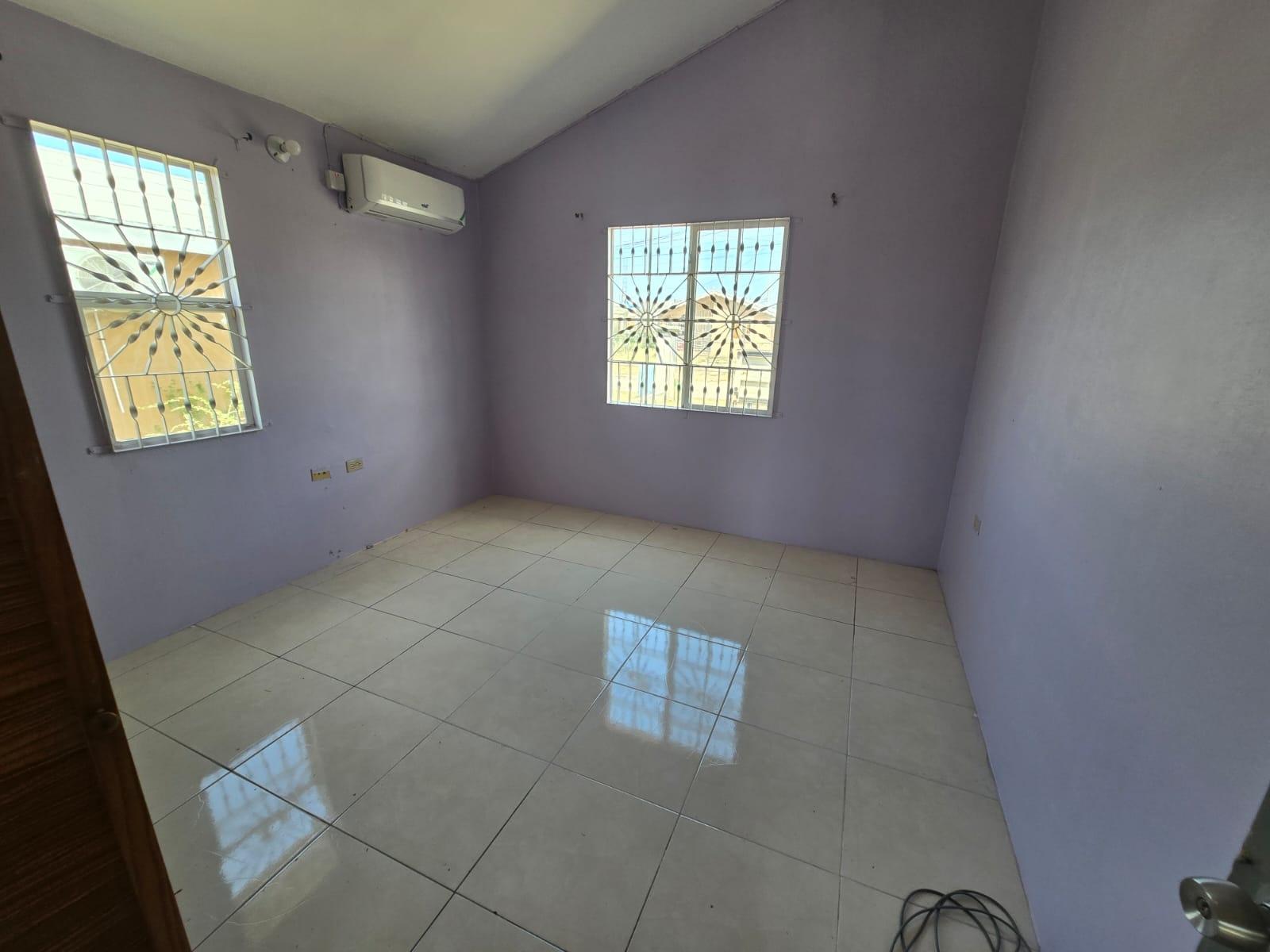 House For Rent: MODELLE CRESCENT, NEW HAR, New Harbour Village | $100,000 photo 7