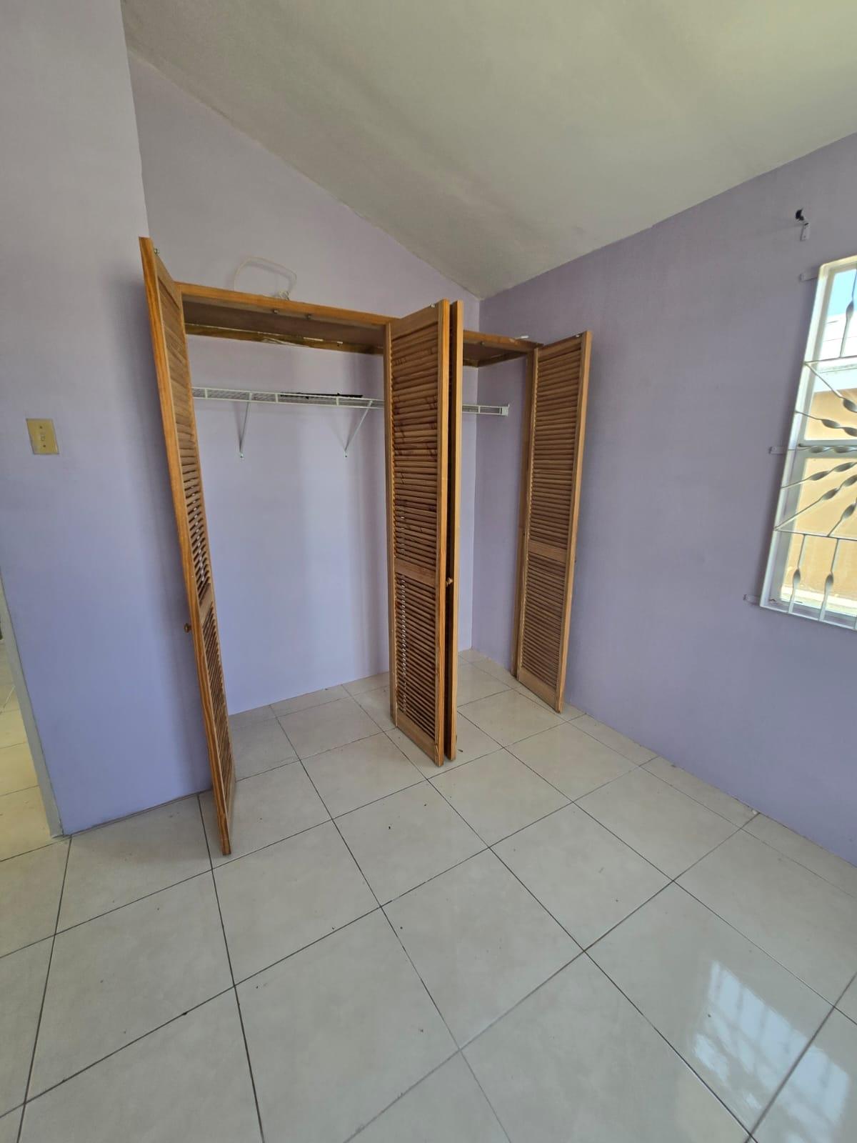 House For Rent: MODELLE CRESCENT, NEW HAR, New Harbour Village | $100,000 photo 8