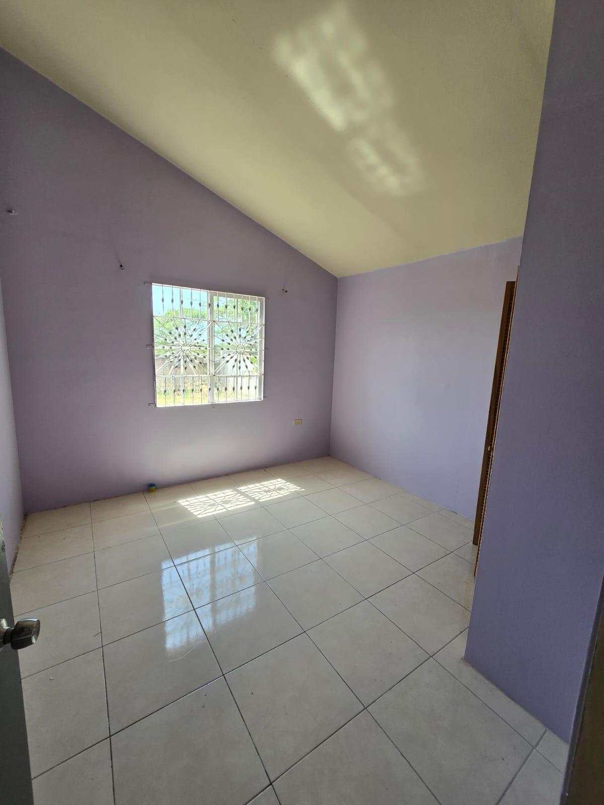 House For Rent: MODELLE CRESCENT, NEW HAR, New Harbour Village | $100,000 photo 9