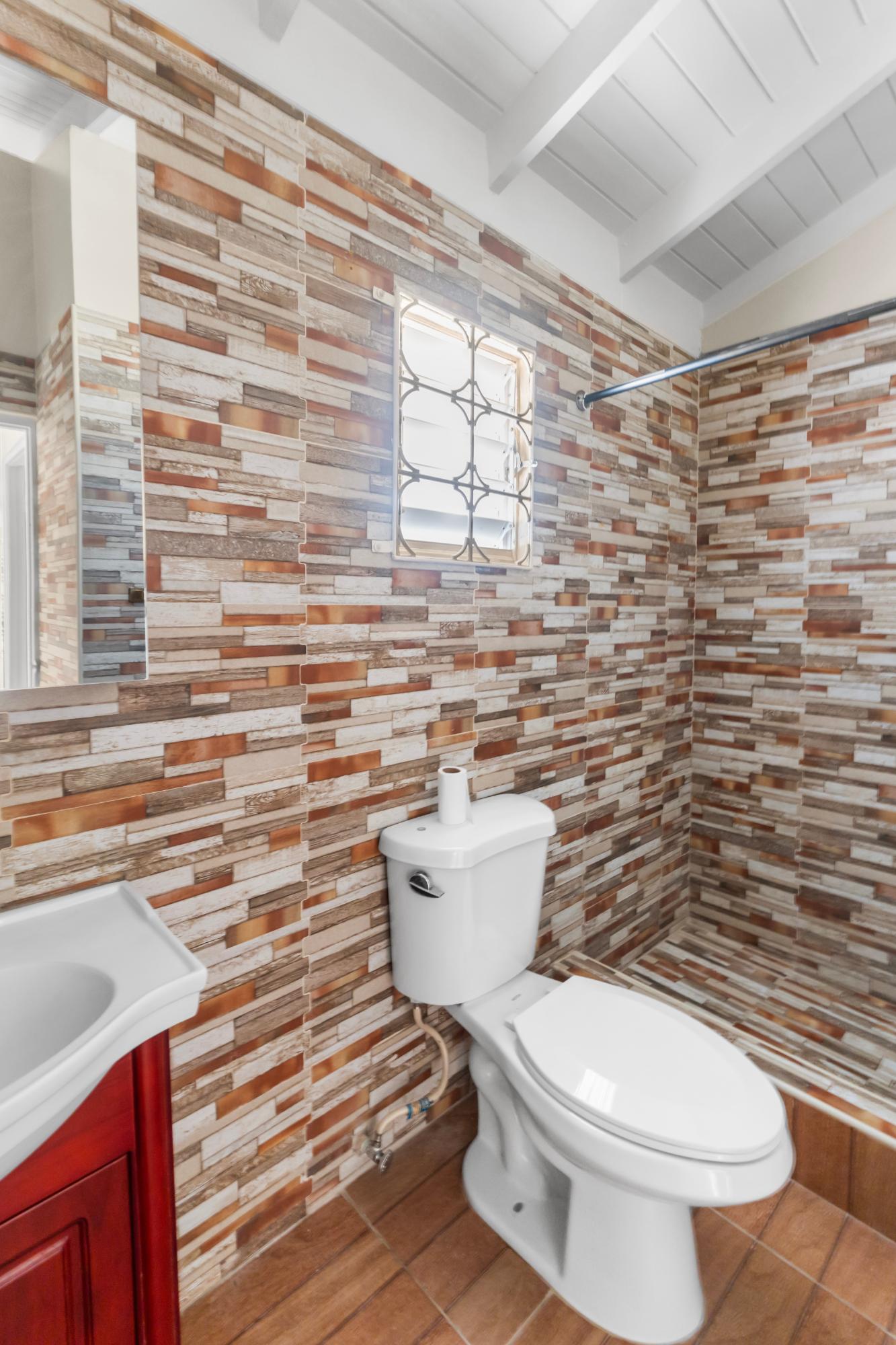 House For Rent: MOCKINGBIRD CIRCLE, THE A, Old Harbour | $75,000 photo 6